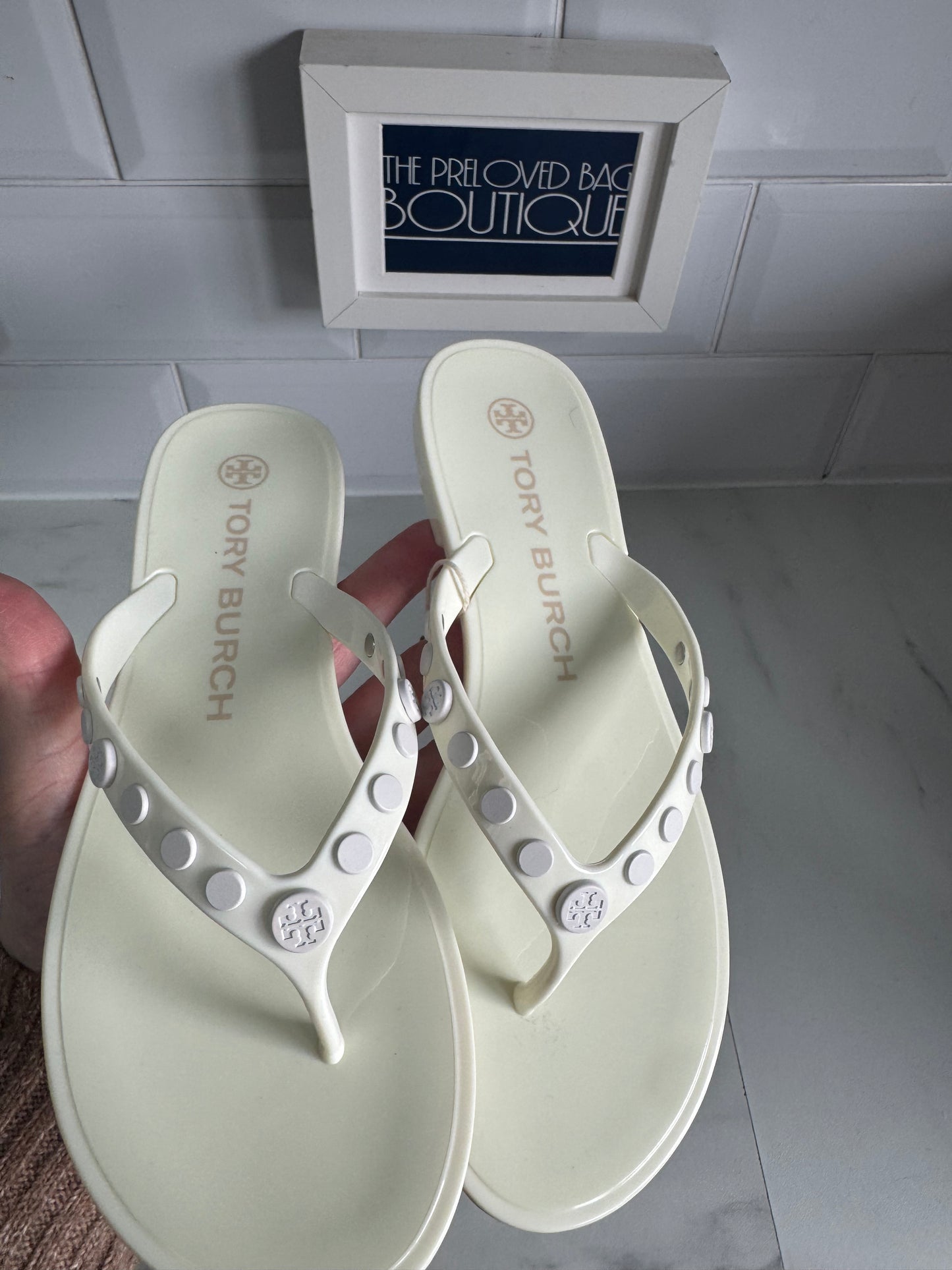 Tory Birch Flip Flops - White