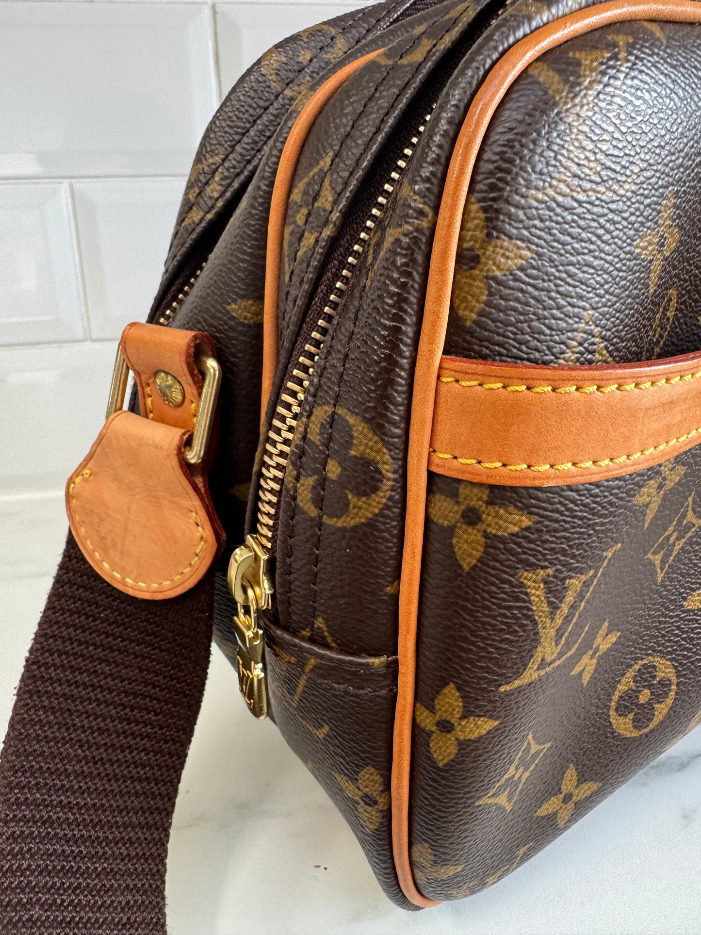 Louis Vuitton Reporter - Monogram Brown