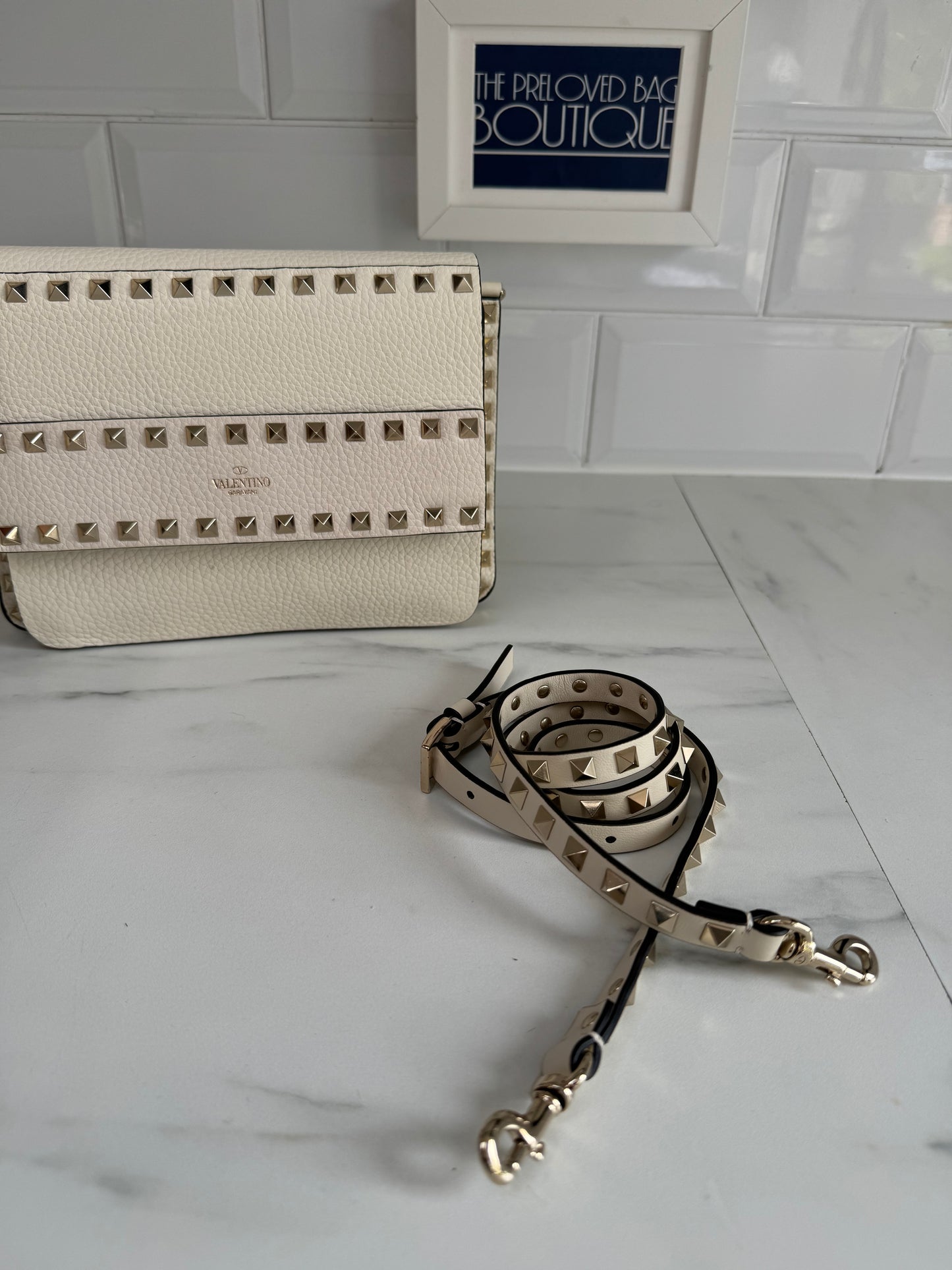 Valentino Garavani Small Rockstud Shoulder Bag - white