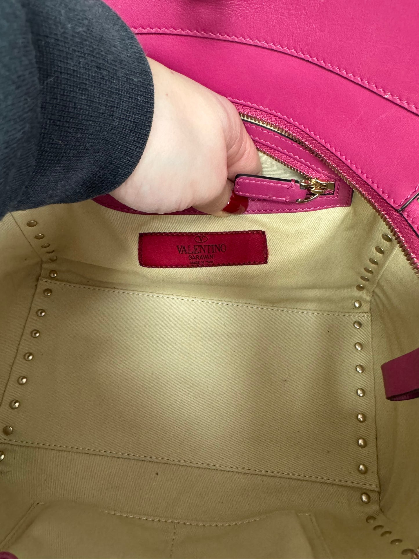 Valentino Rockstud Small Trapeze Tote - Magenta Pink