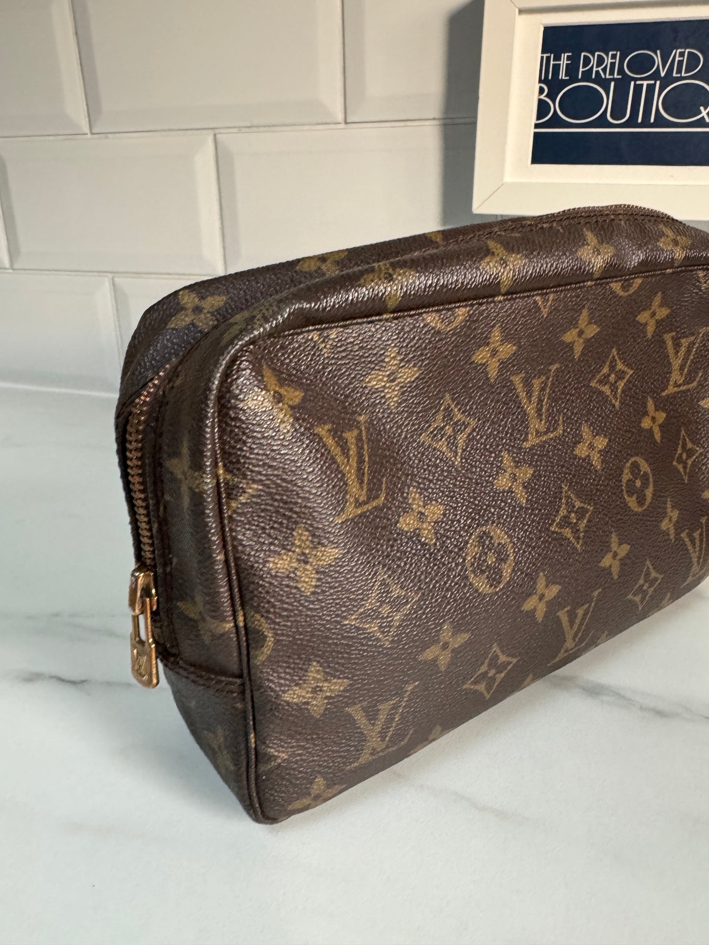 Louis Vuitton Trousse 23 - Monogram