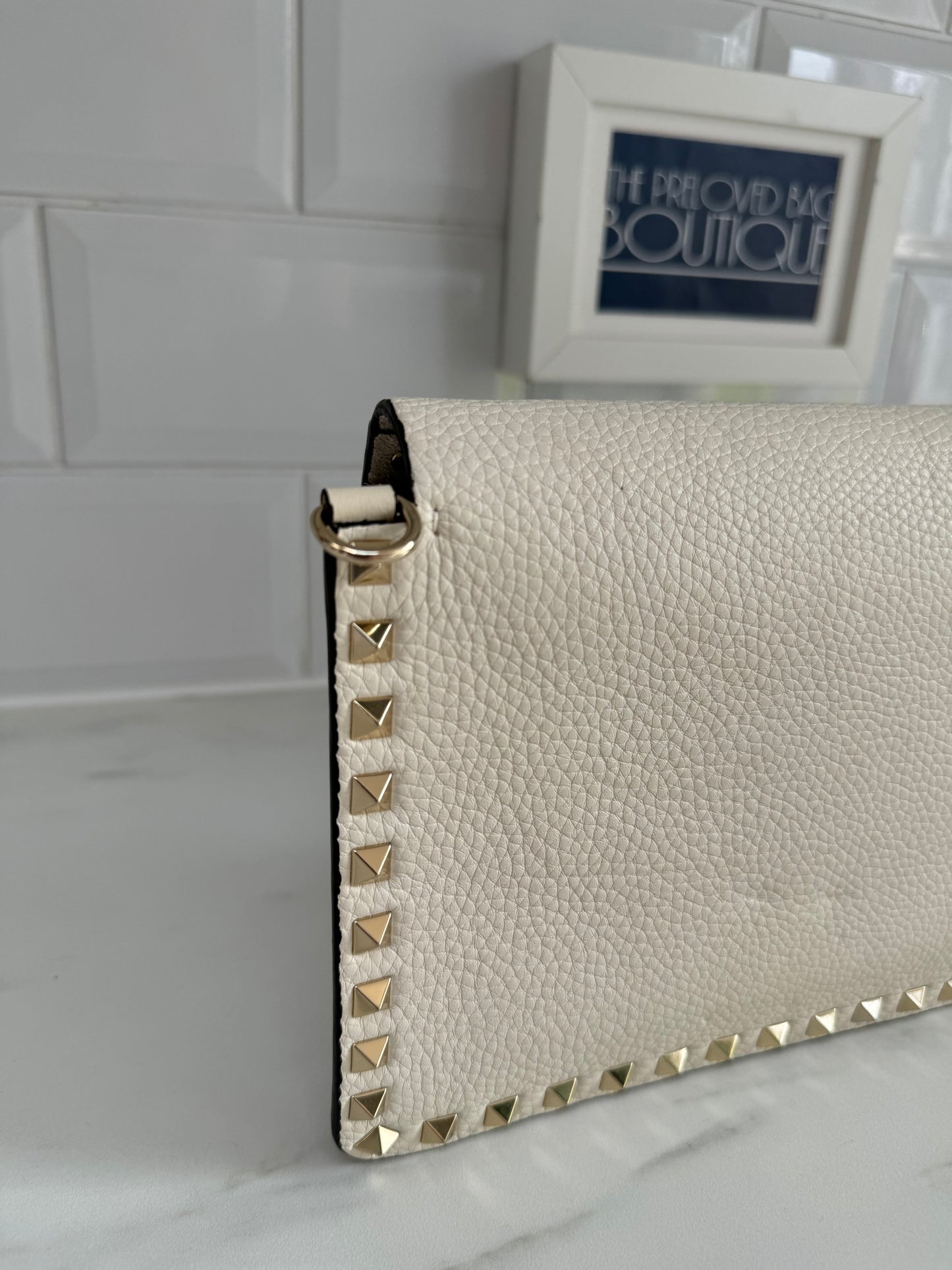 Valentino Garavani Small Rockstud Shoulder Bag - white