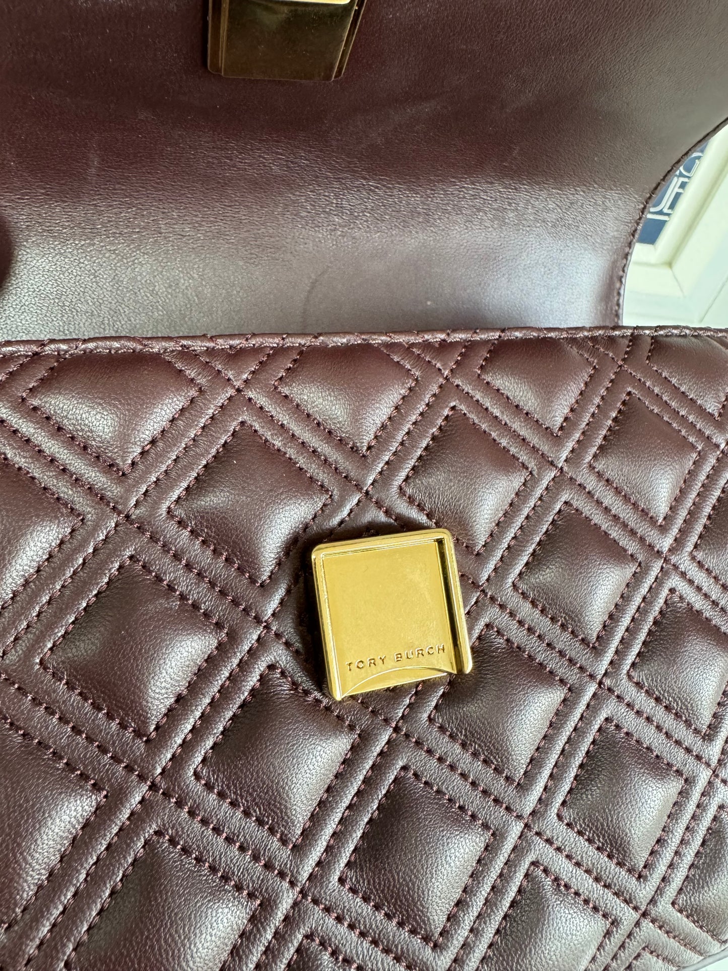 Tory Burch Fleming Shoulder Bag - Burgundy