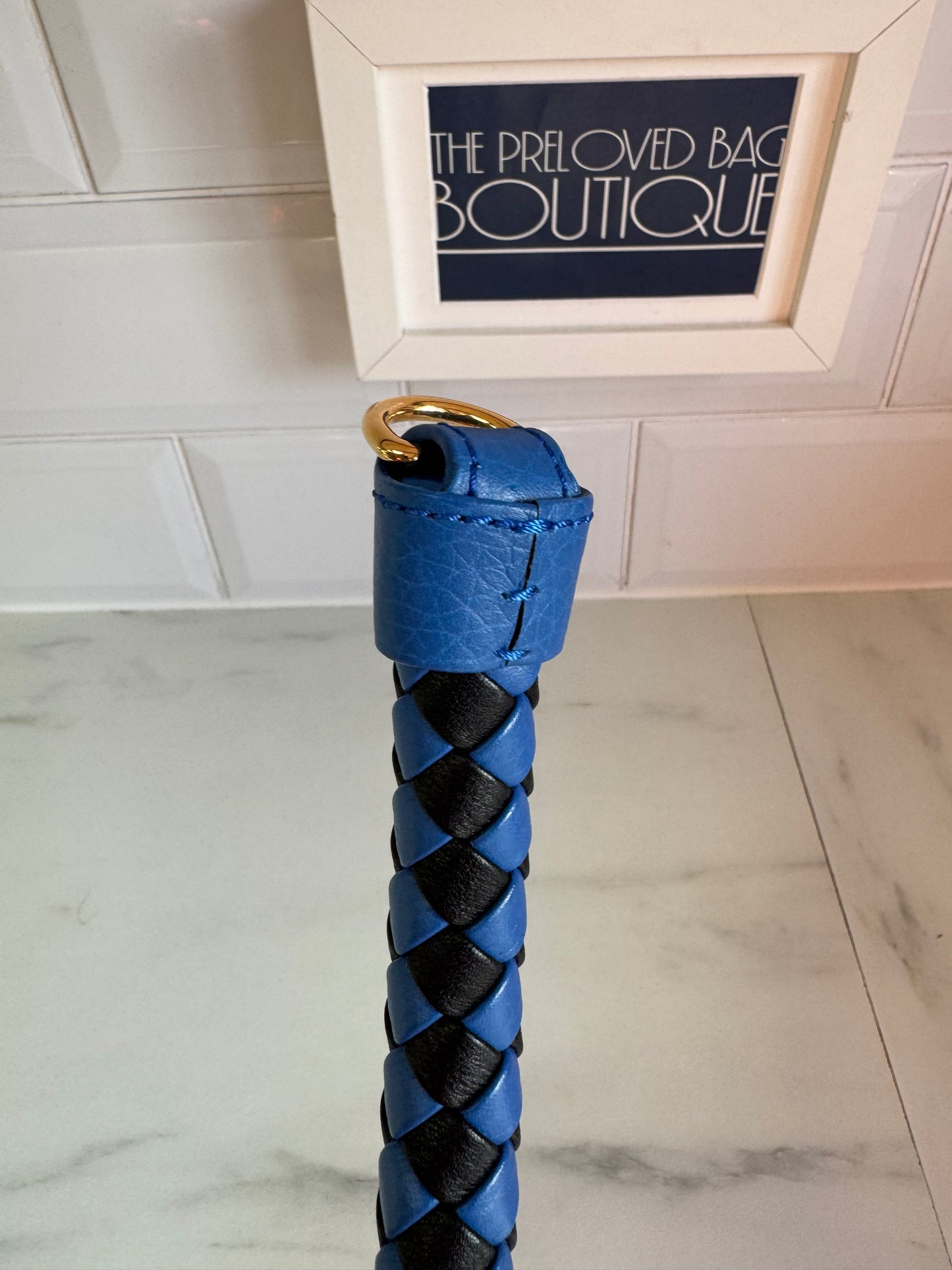 Mulberry Iris Handle - Porcelain Blue & Black