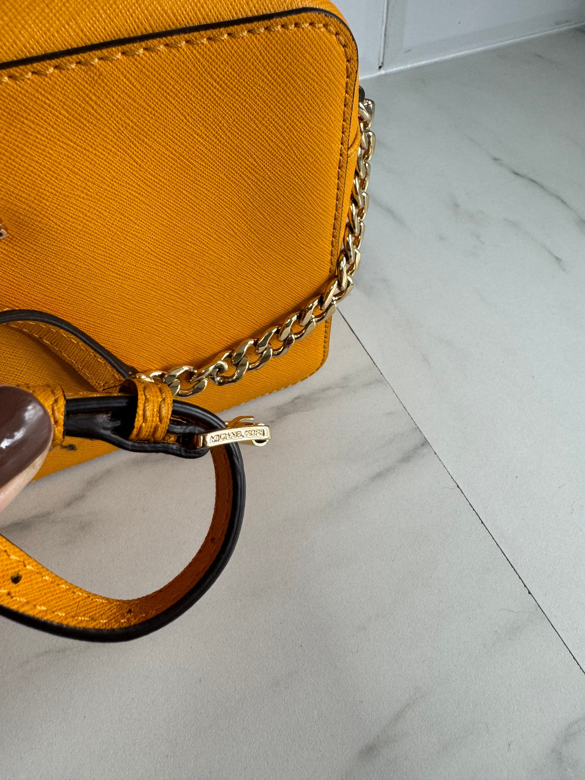 Michael kors best sale yellow crossbody