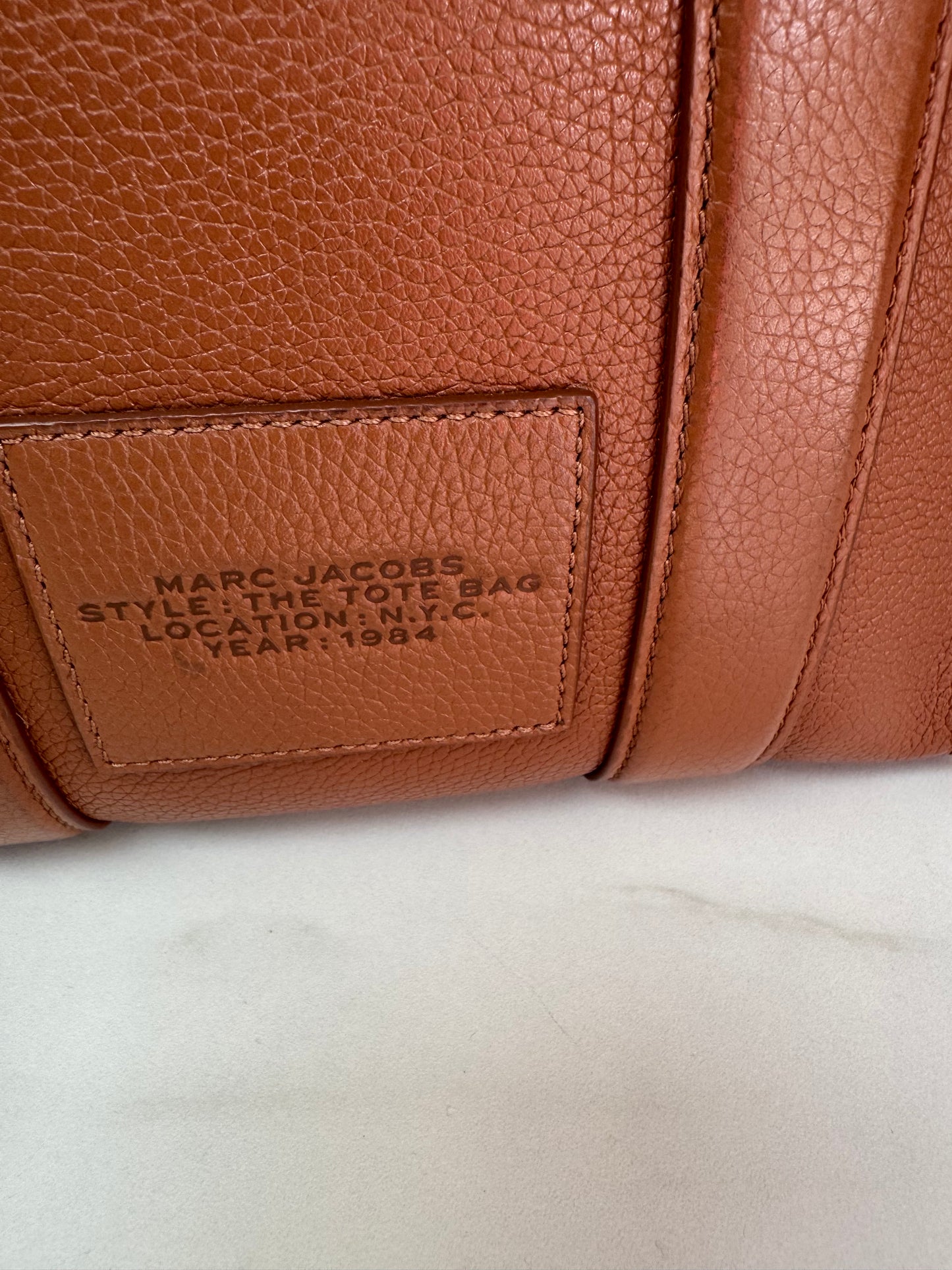 Marc Jacobs Small The Tote Bag - Argan Oil (Tan)
