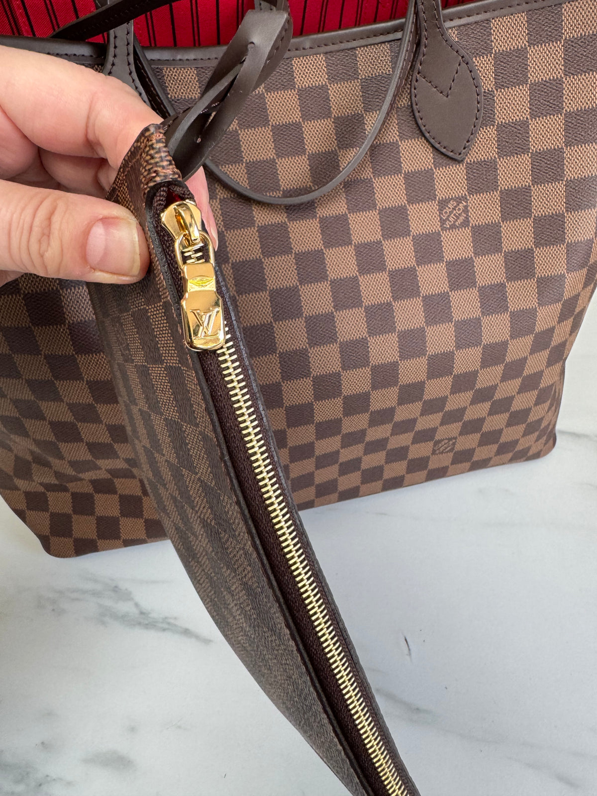 Louis Vuitton GM Neverfull Bag and Pouch - Brown Damier Ebene