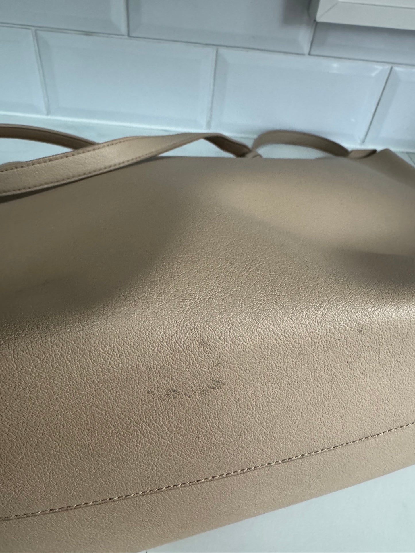 Saint Laurent East West Shopper Tote - Beige