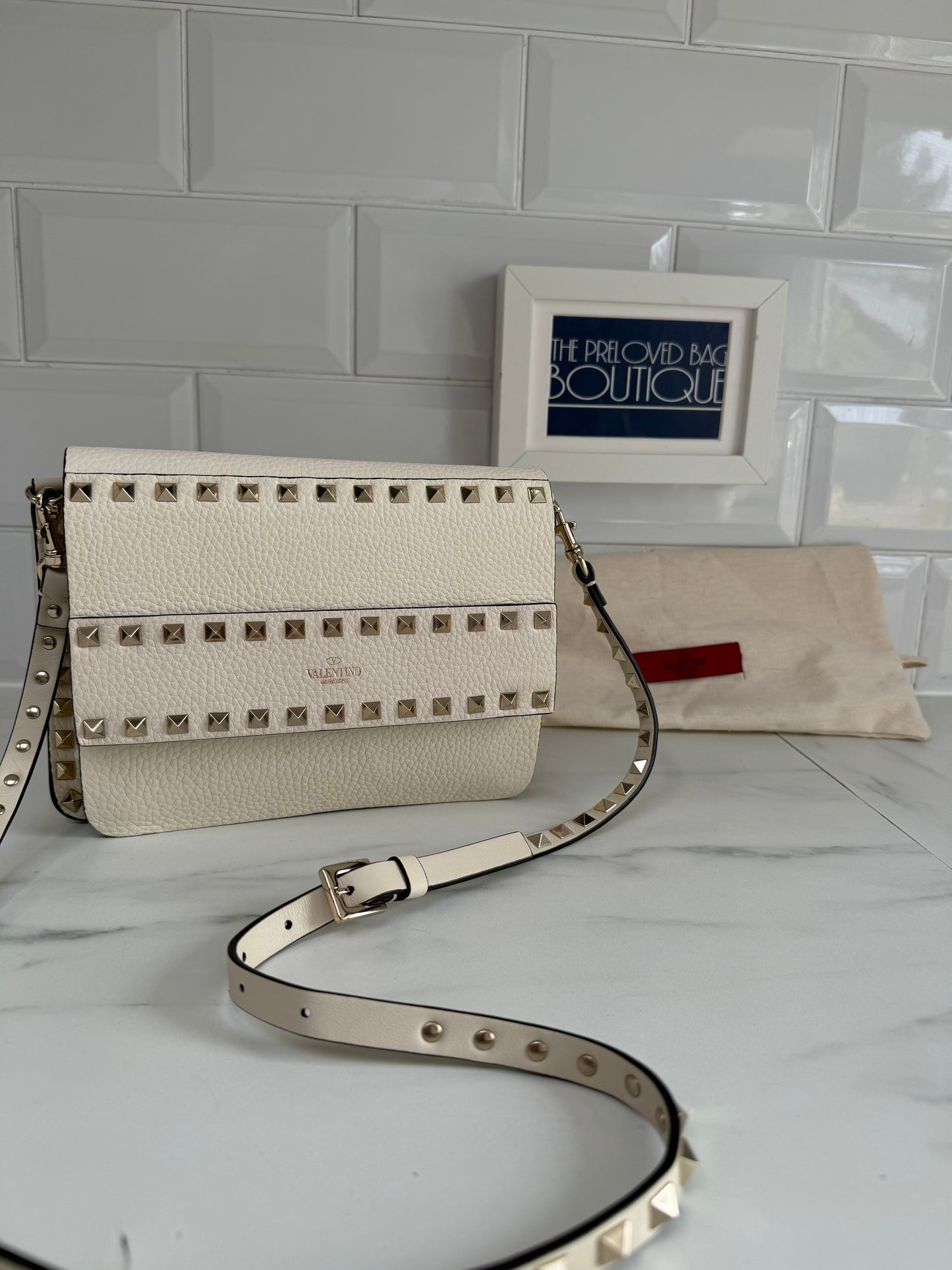 Valentino Garavani Small Rockstud Shoulder Bag - white