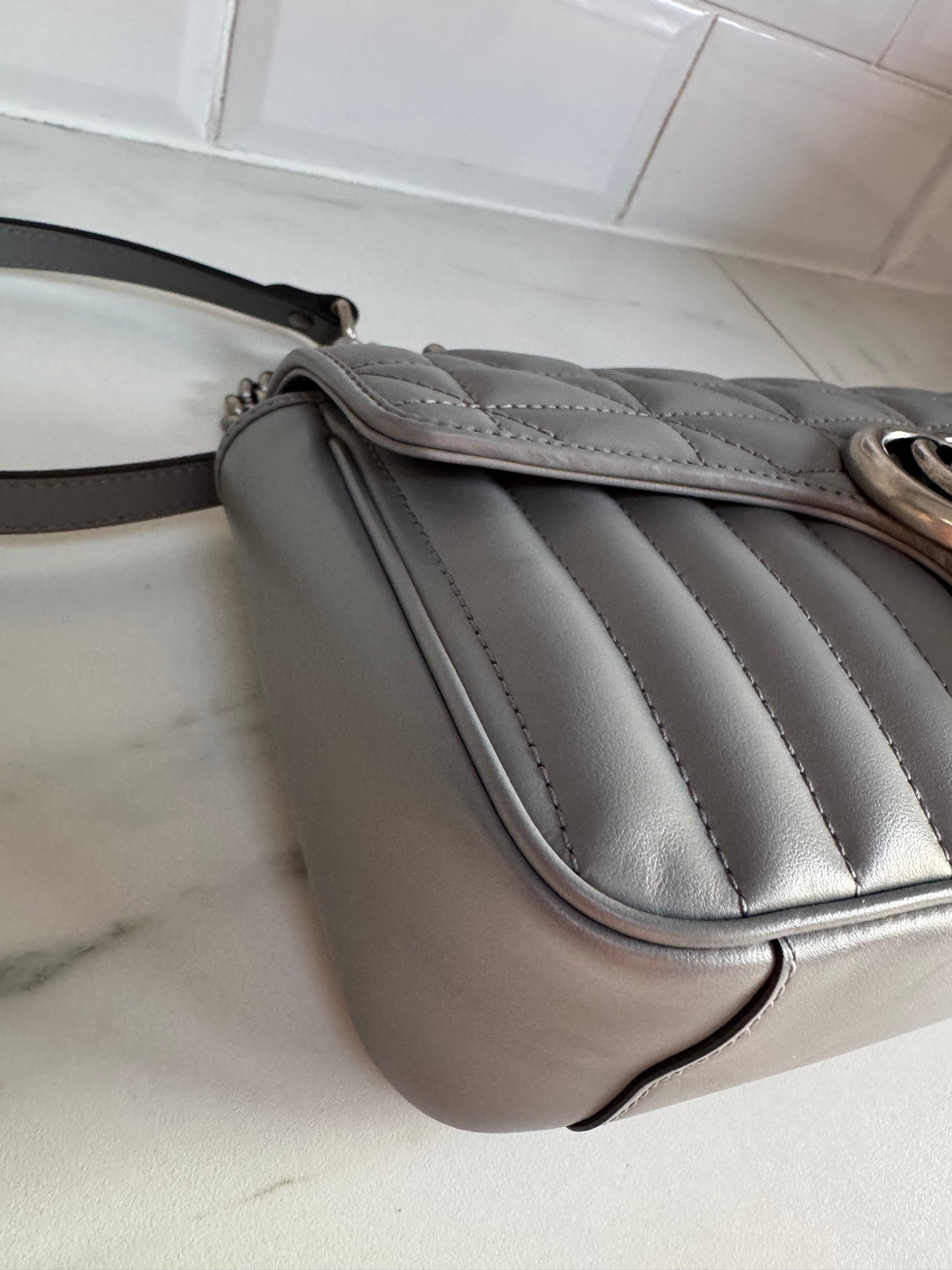 Gucci GG Marmont Shoulder Bag - Grey