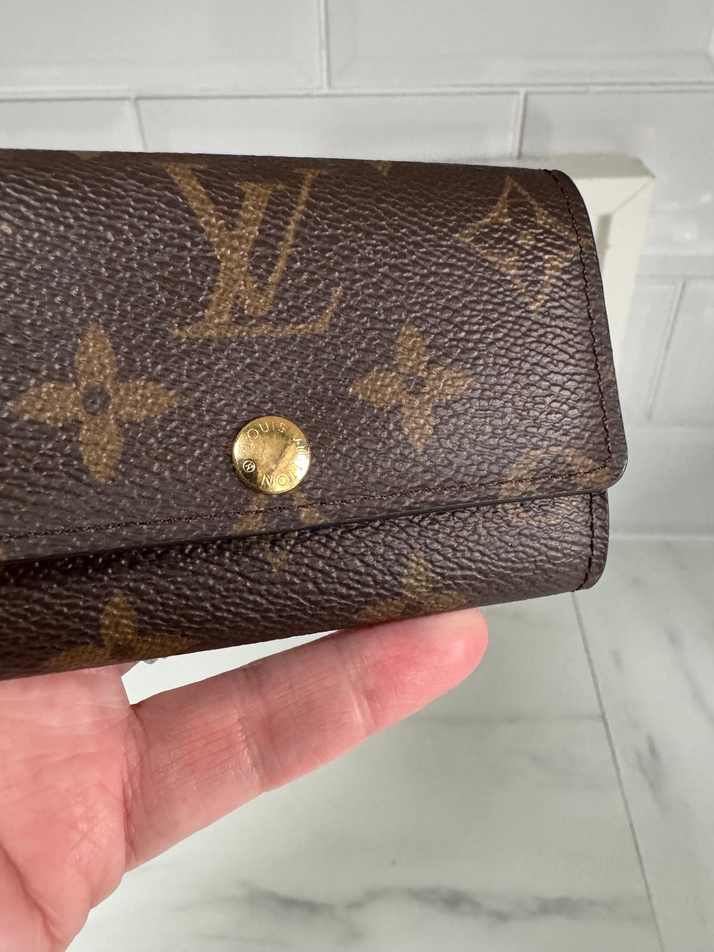 Louis Vuitton 6 Key Holder - Monogram (brown)