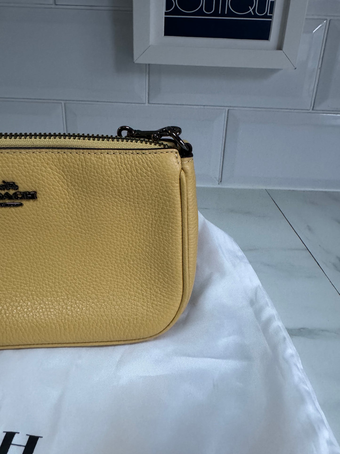 Coach Nolita 19 - Yellow