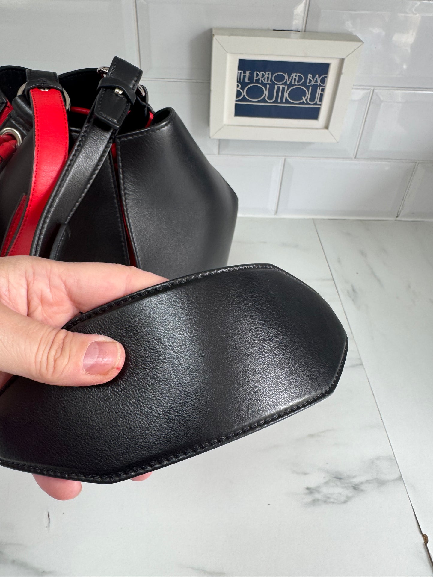 Alexander McQueen Bucket Bag - Black