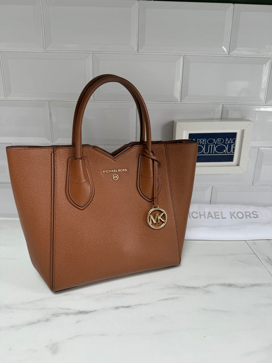 Michael Kors Mae Tote - Tan