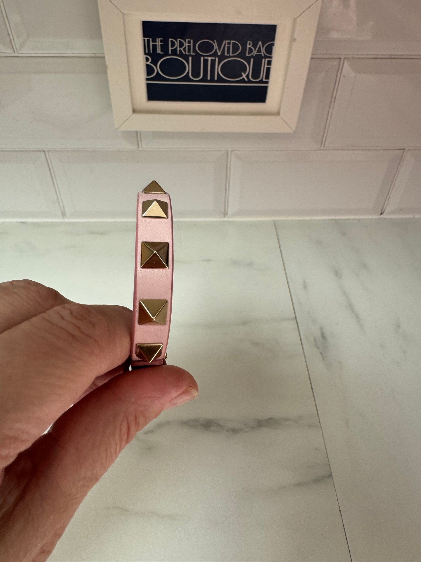 Valentino Garavani Vitello Rockstud  Leather Bracelet - Soft Pink