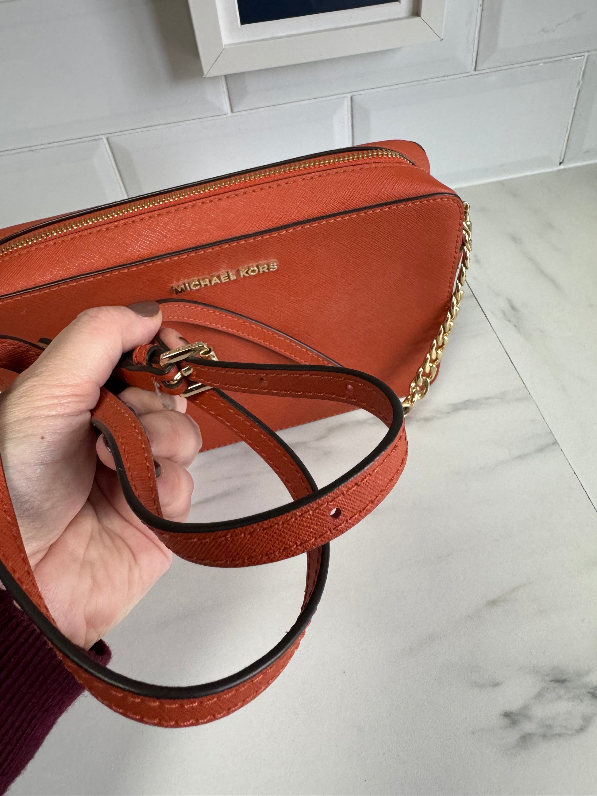 Michael kors clearance crossbody bag ireland