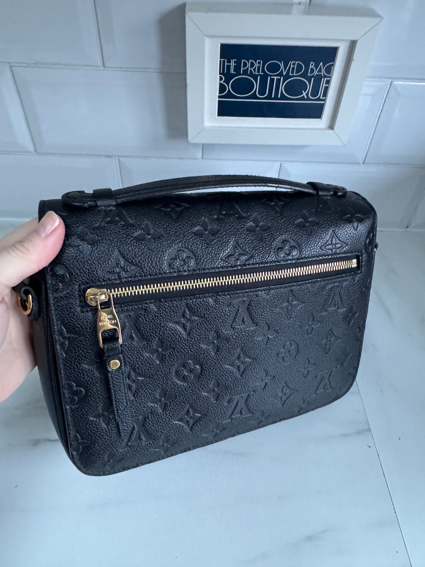 Louis Vuitton Pochette Metis Emperiente - Black