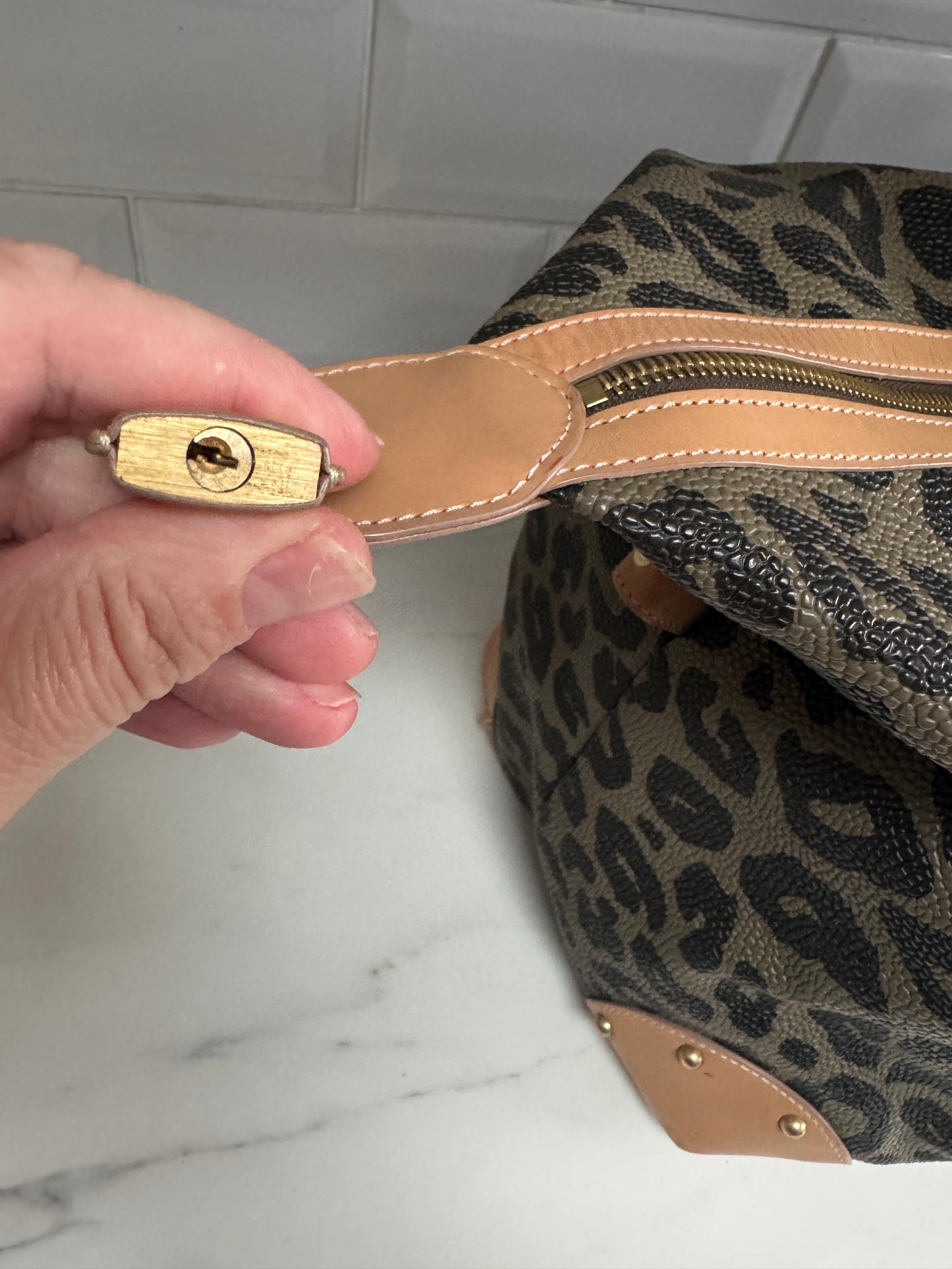 Mulberry Limited Edition Scotchgrain Birds Nest Large Clipper Holdall - Olive Green and Black Leopard Print
