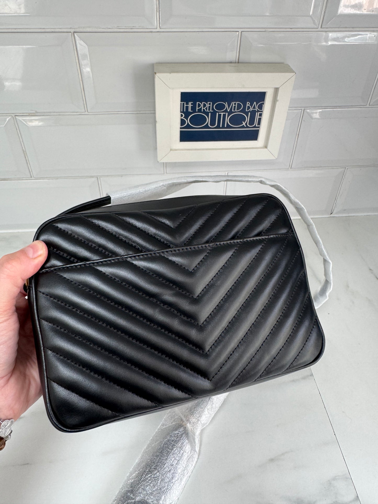 Saint Laurent Medium Lou Satchel - Black