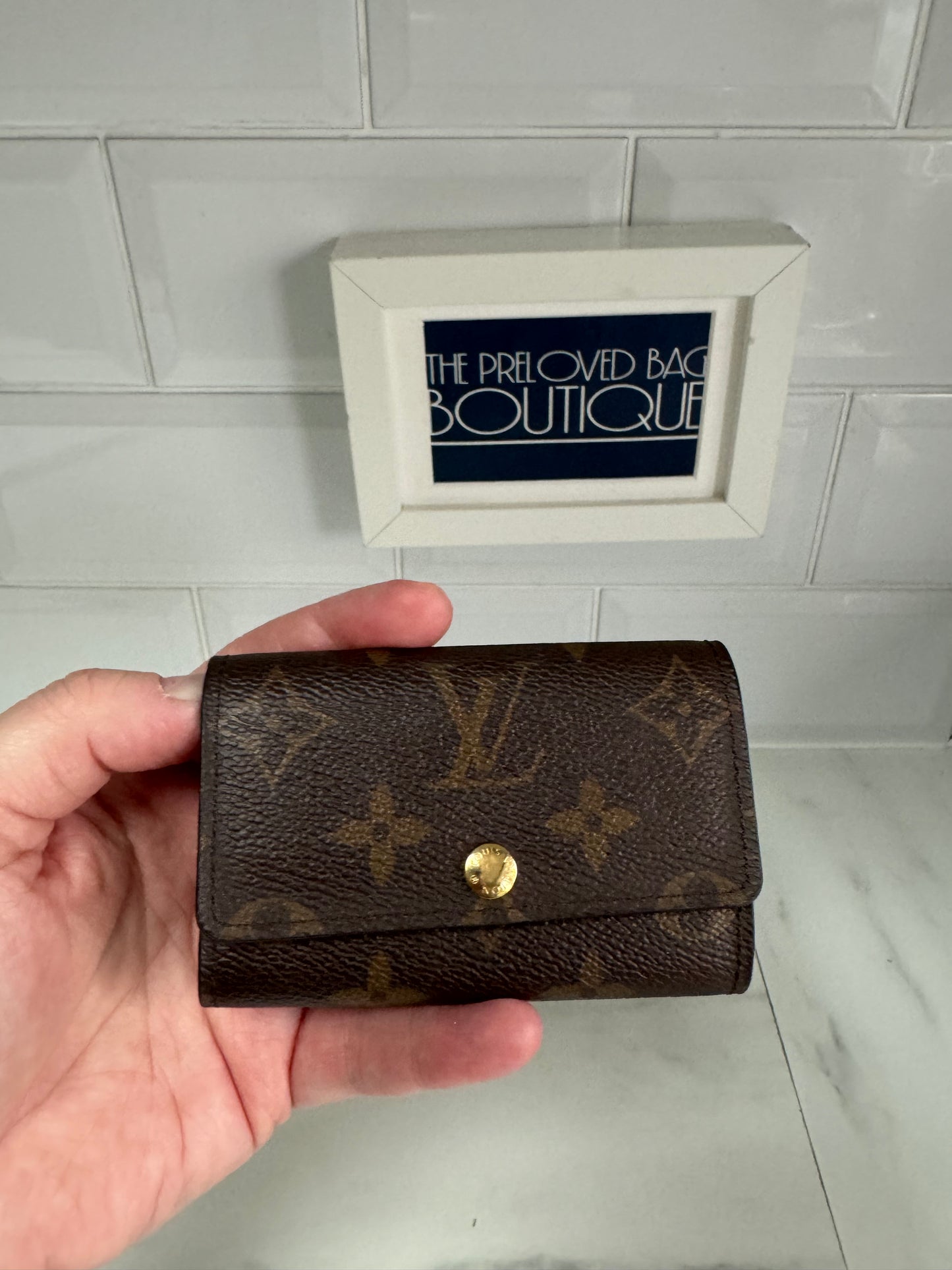 Louis Vuitton 6 Key Holder - Monogram (brown)