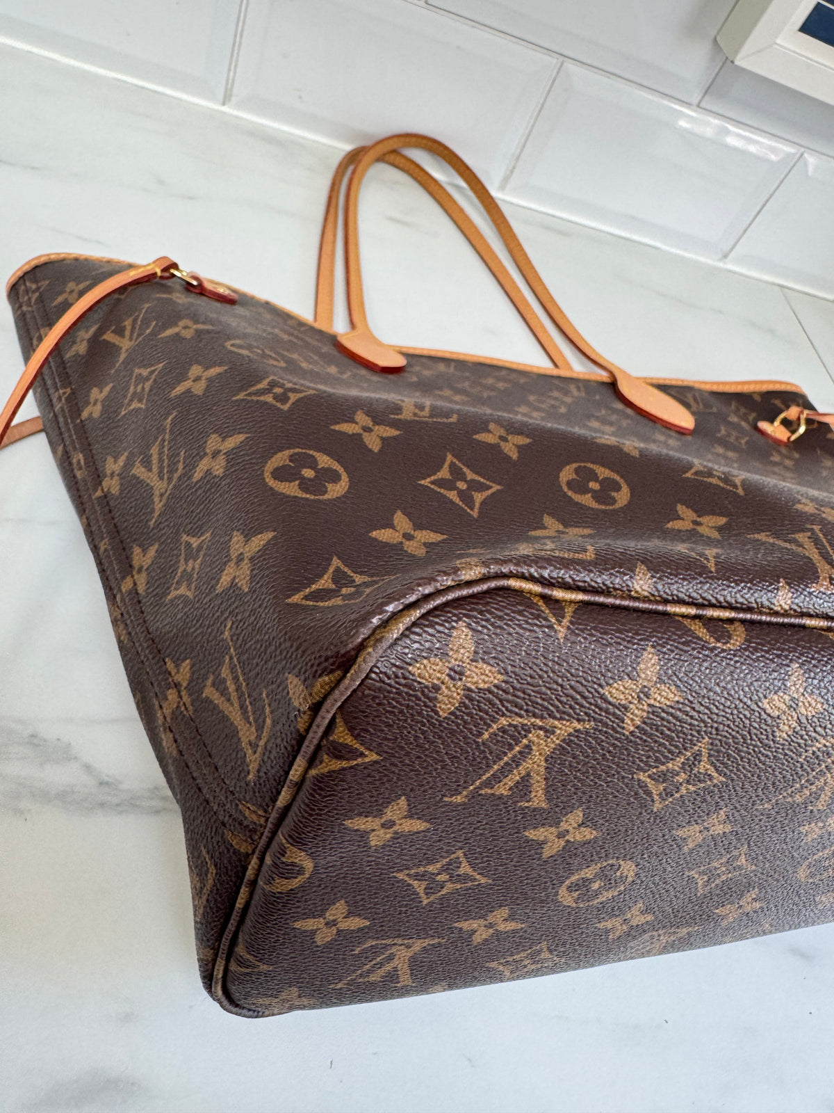 Louis Vuitton MM Neverfull & Pouch- Monogram Cerises