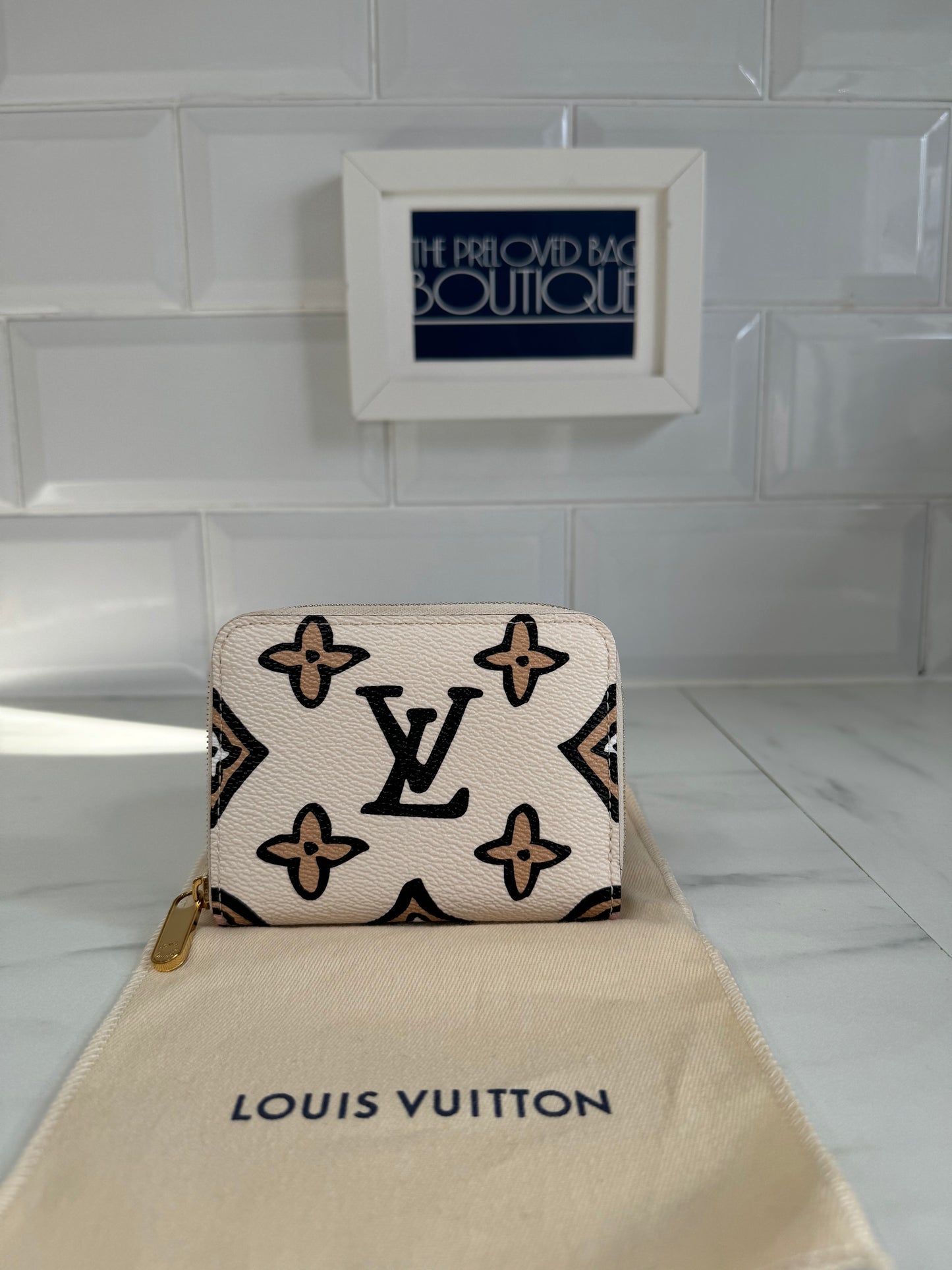 Louis Vuitton Limited Edition Giant Monogram Wild At Heart Zippy Coin Purse - Creme