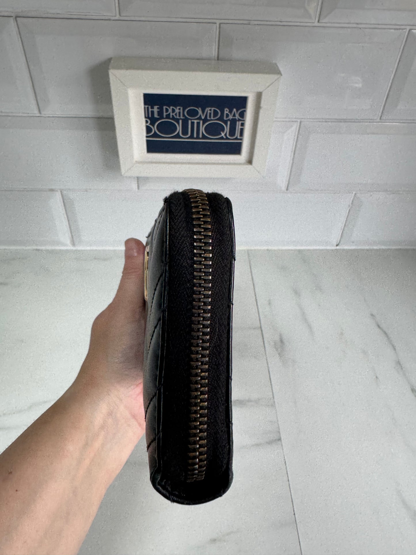 Gucci GG Marmont Zip Around Wallet - Black