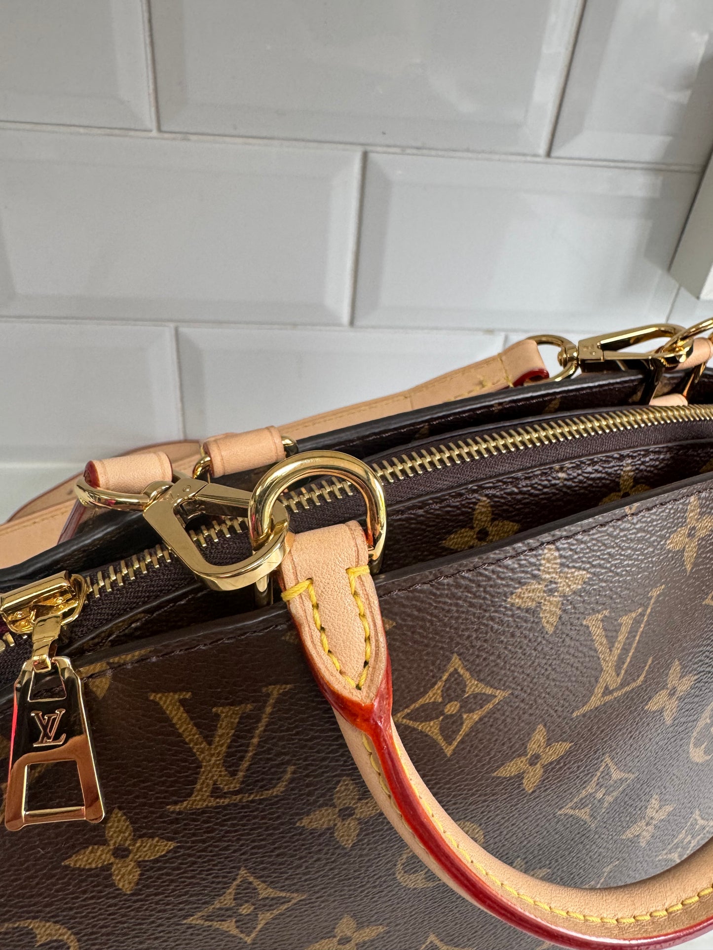 Louis Vuitton Petit Palais Monogram - Brown
