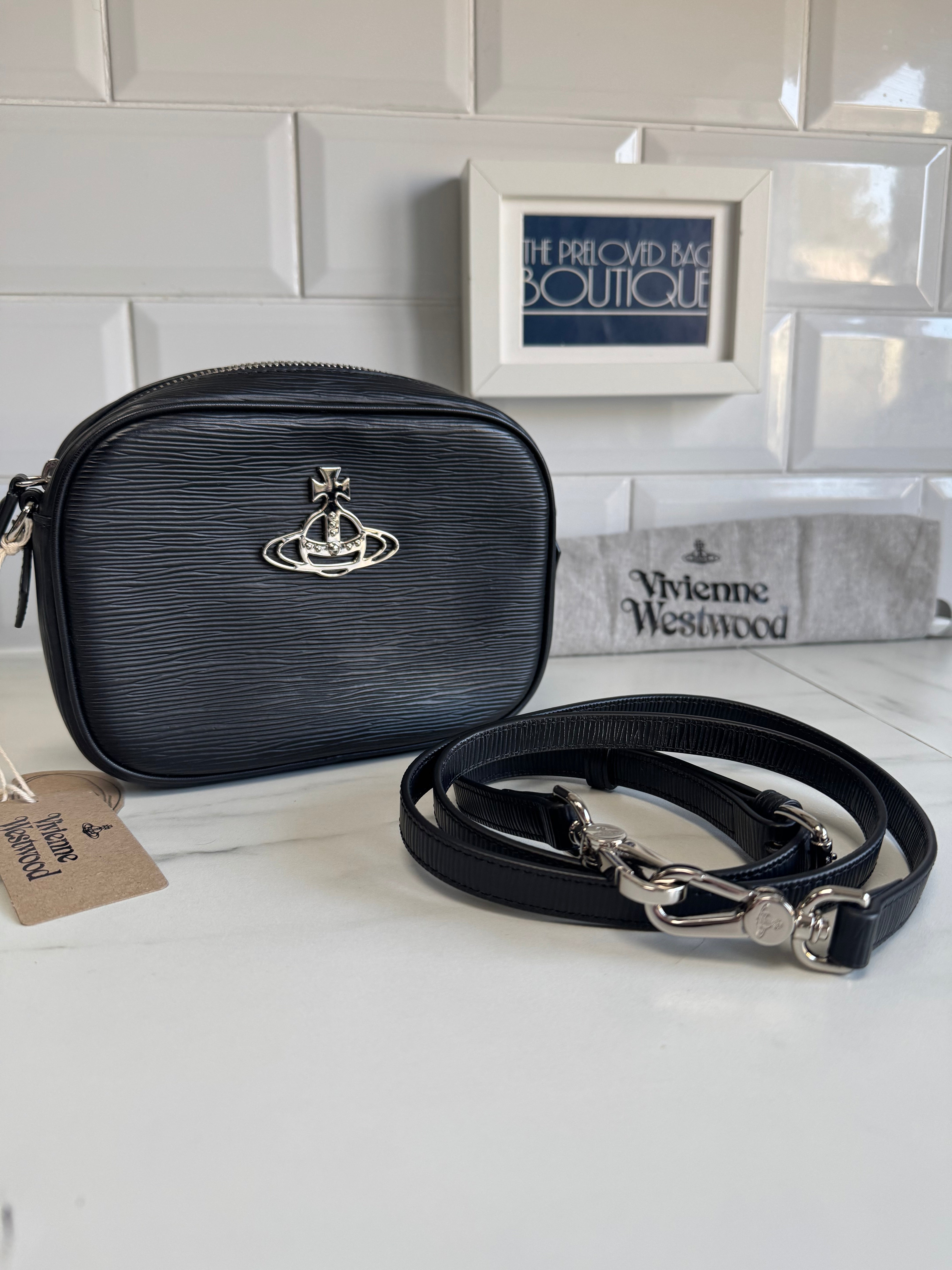 Vivienne Westwood Johanna Camera Bag - Red | 4402007401029H401