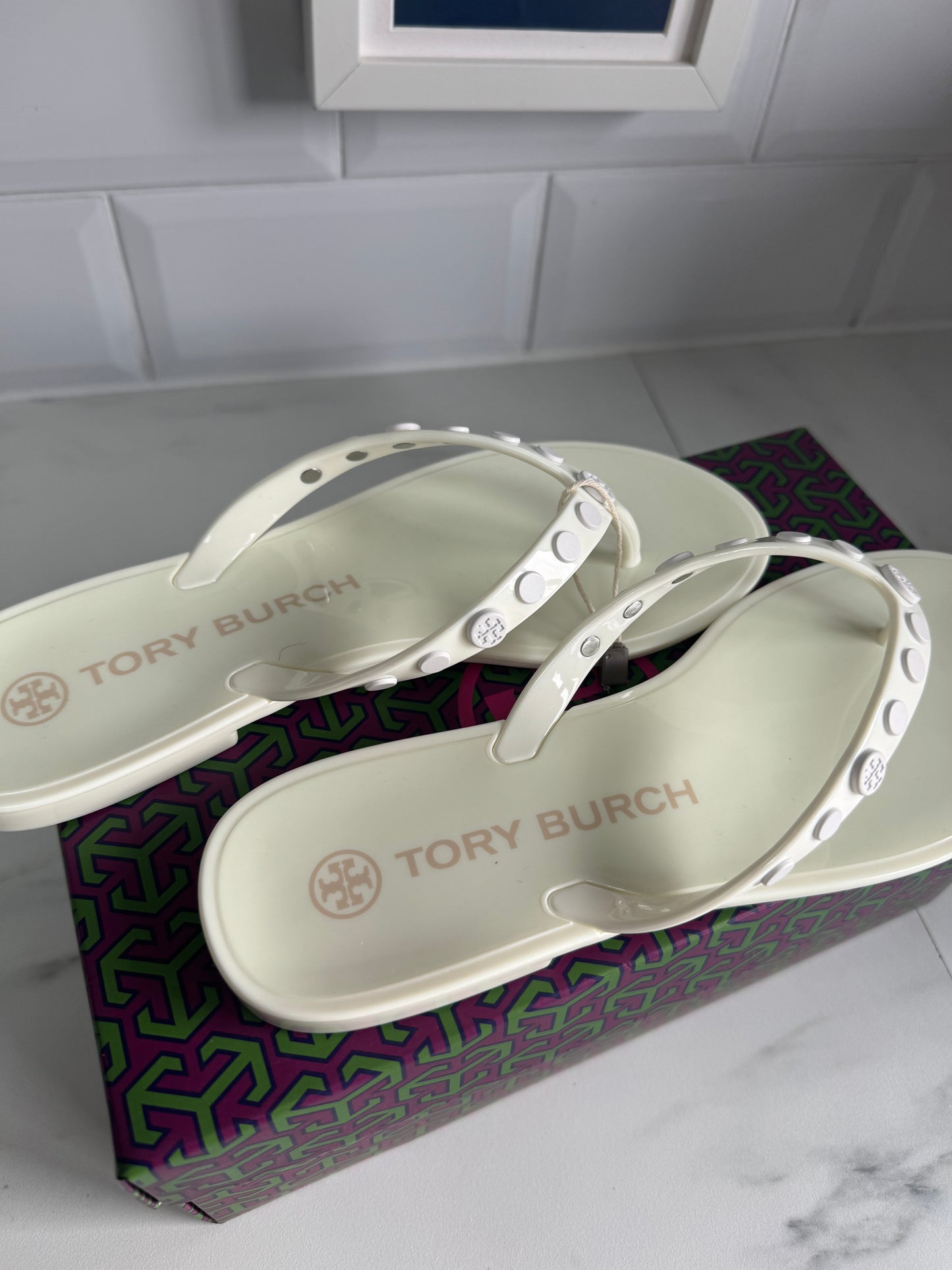 Tory Birch Flip Flops - White
