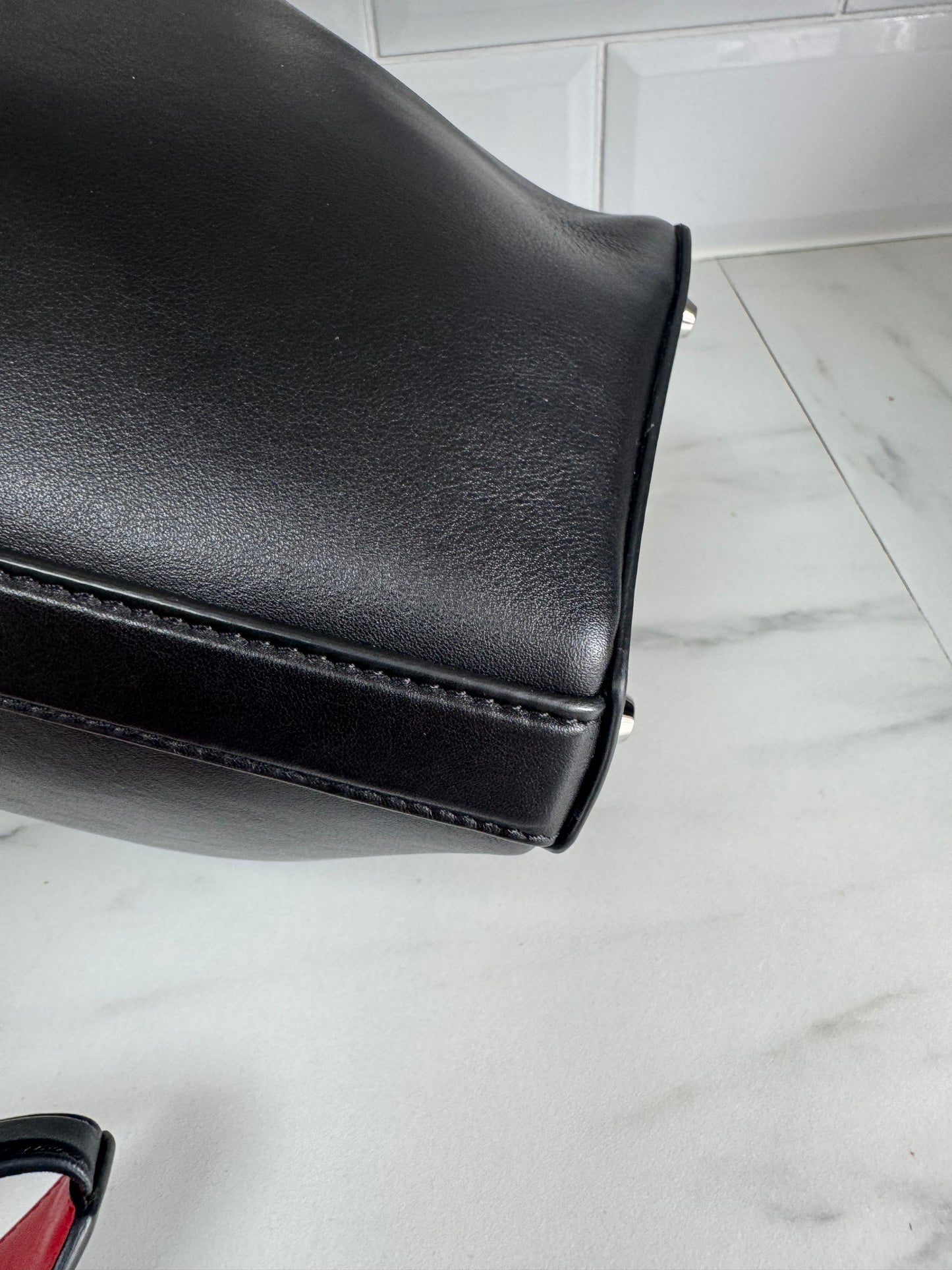 Alexander McQueen Bucket Bag - Black