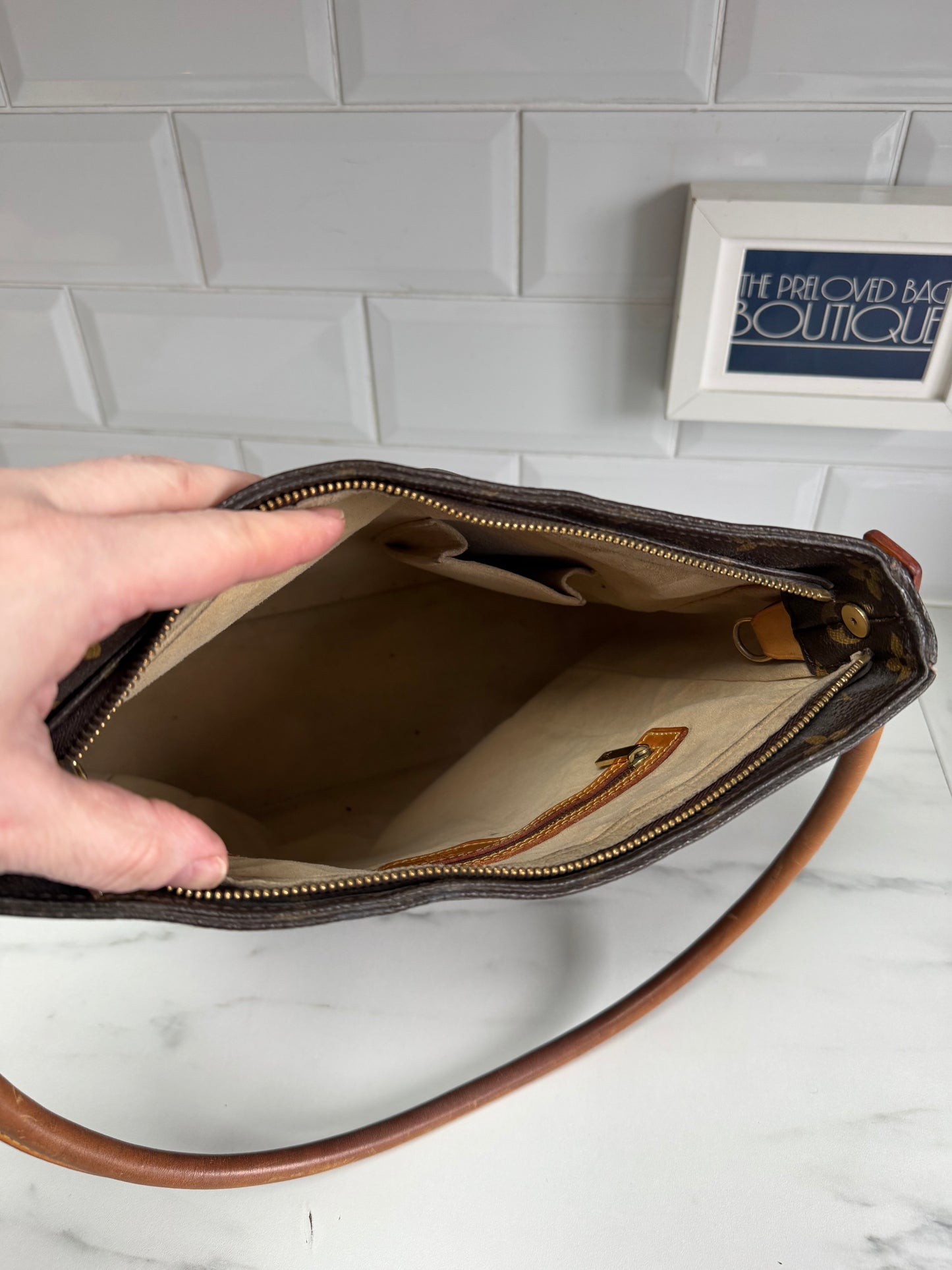 Louis Vuitton Looping GM - Monogram Brown