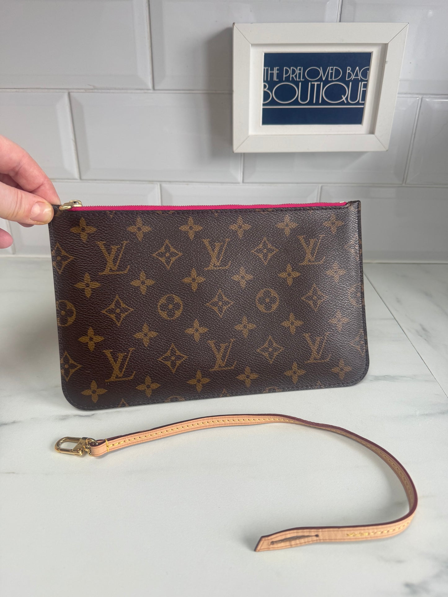 Louis Vuitton Neverfull Pouch - Monogram Piovine
