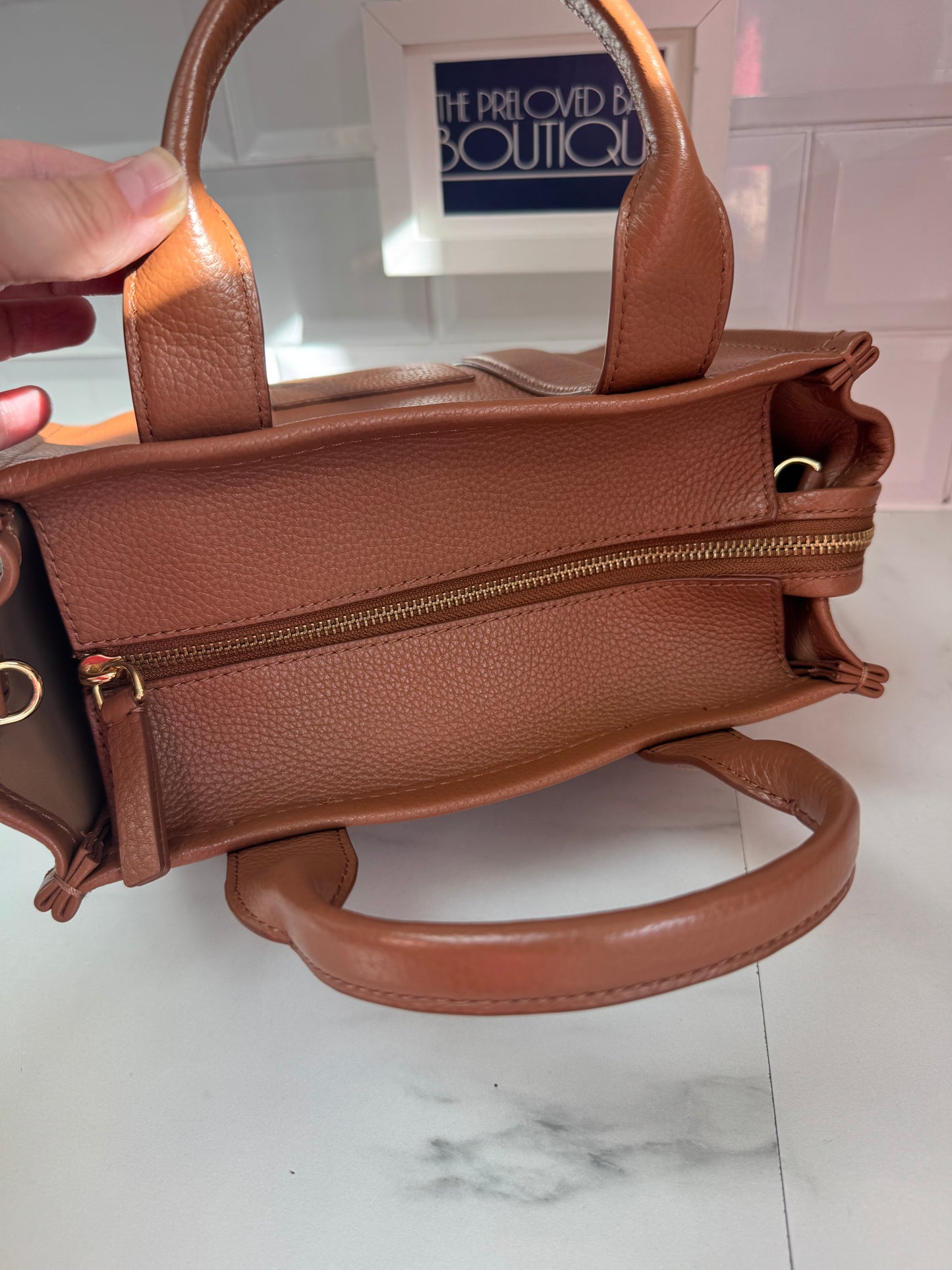 Marc Jacobs Small The Tote Bag - Argan Oil (Tan)