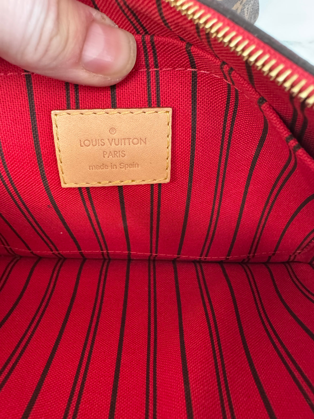 Louis Vuitton MM Neverfull & Pouch- Monogram Cerises