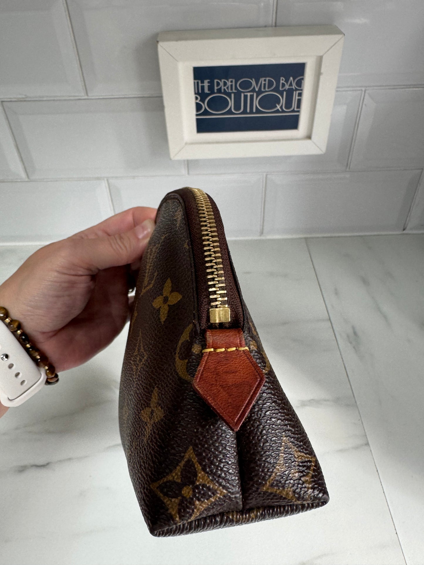 Louis Vuitton Cosmetic Pouch - Monogram brown