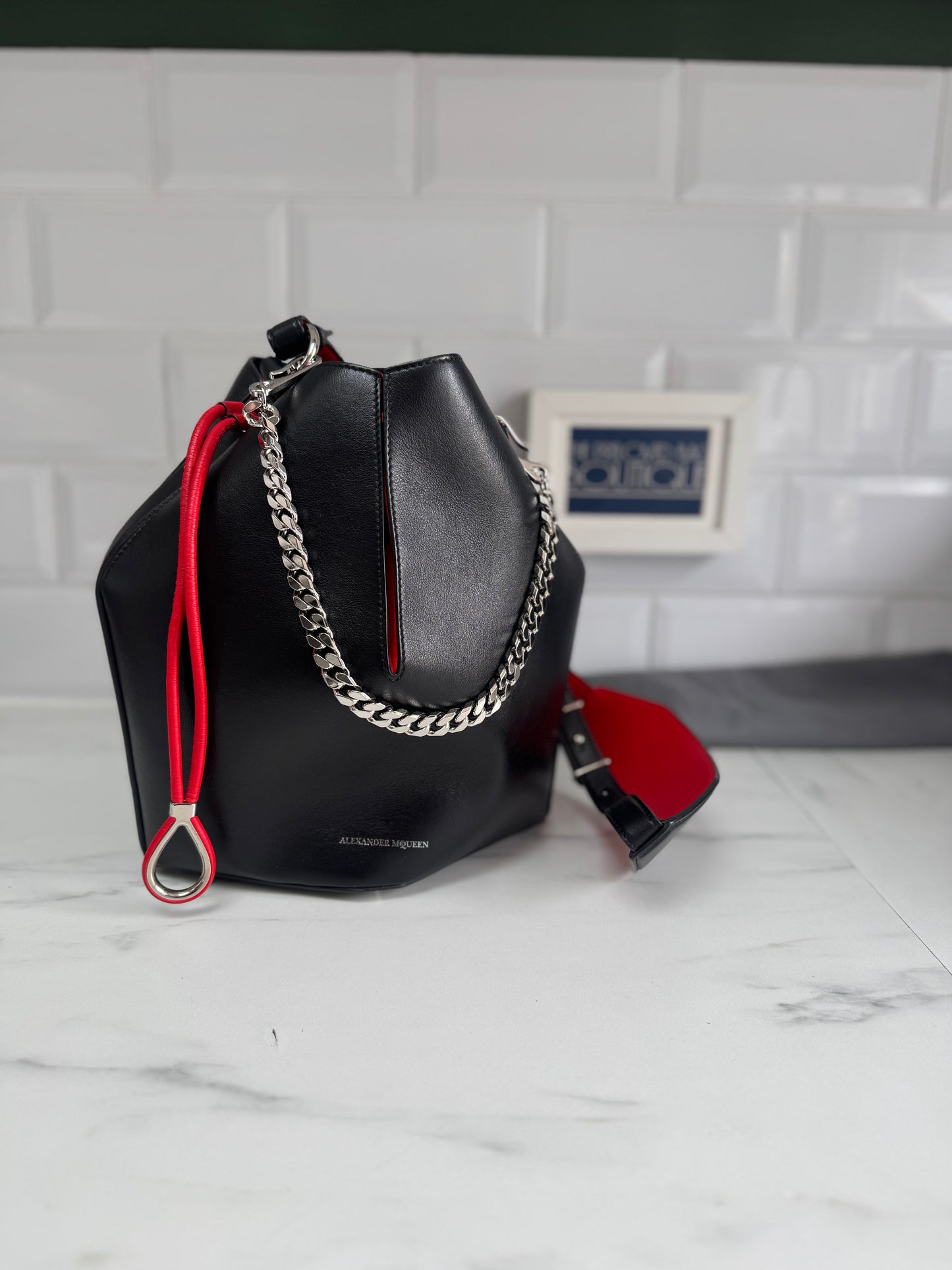 Alexander McQueen Bucket Bag - Black