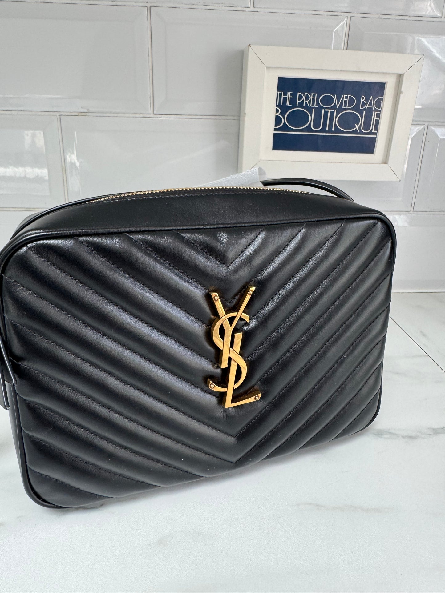 Saint Laurent Medium Lou Satchel - Black