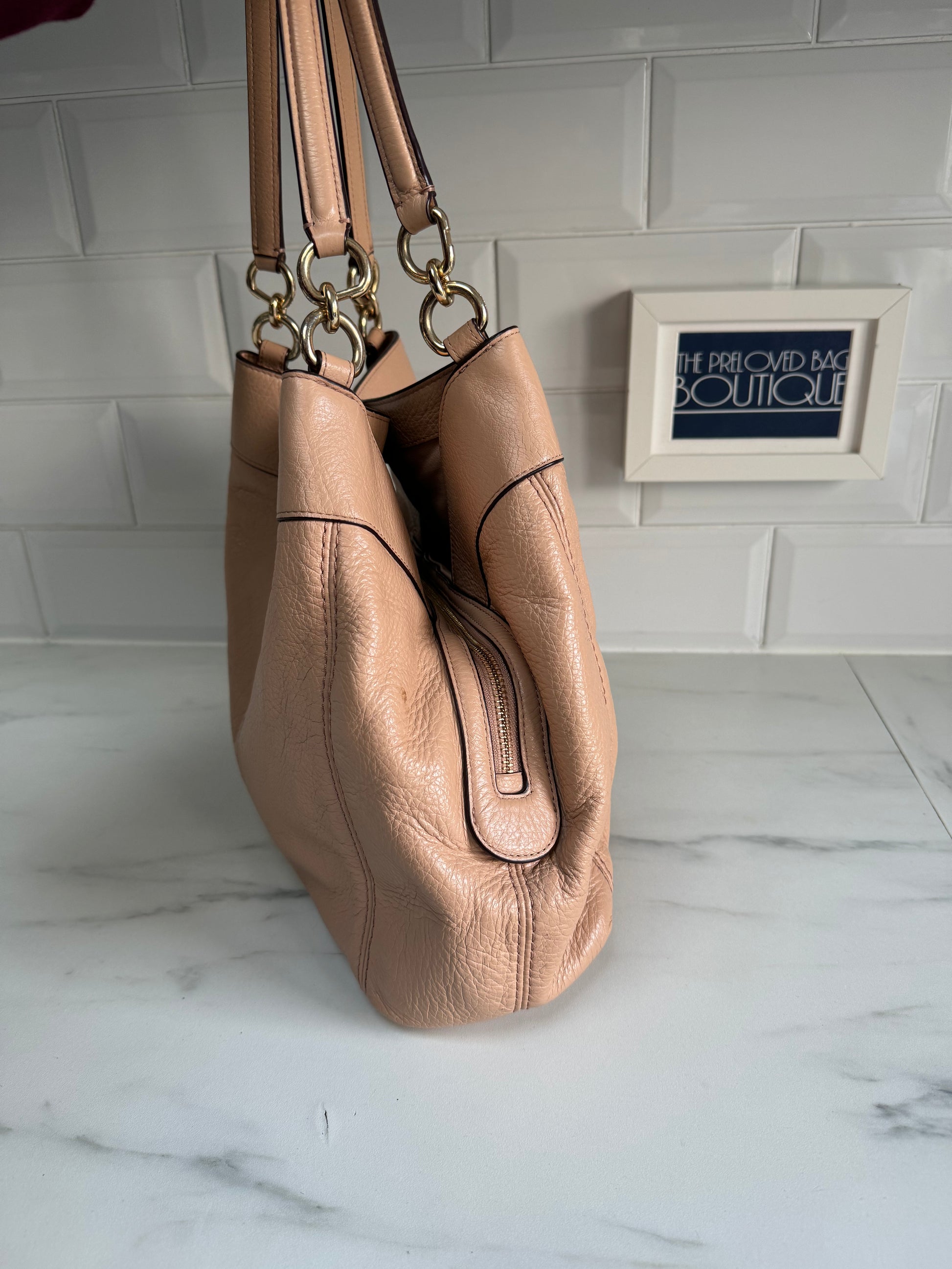Lexy sales coach bag
