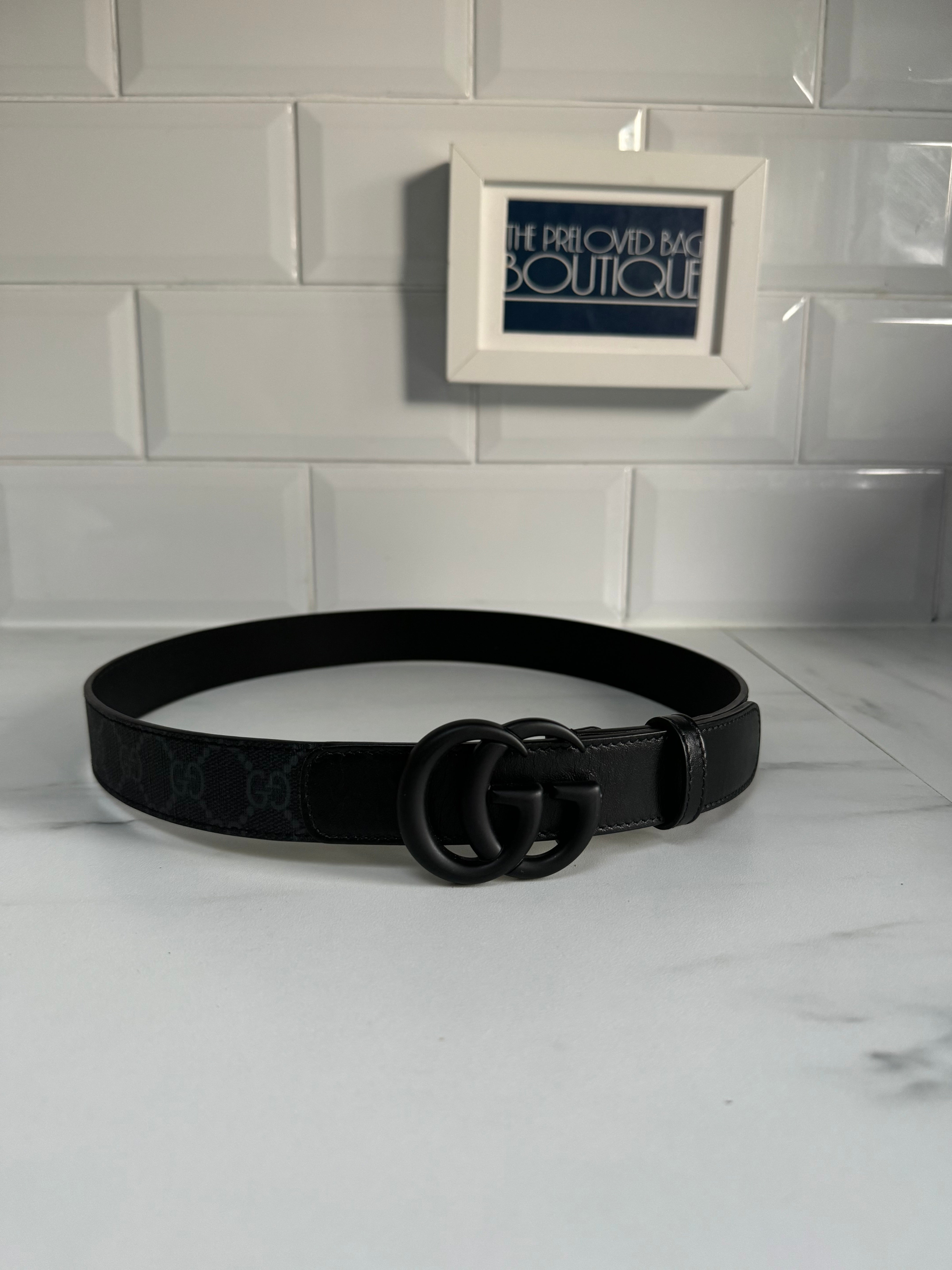 Simple black gucci belt online