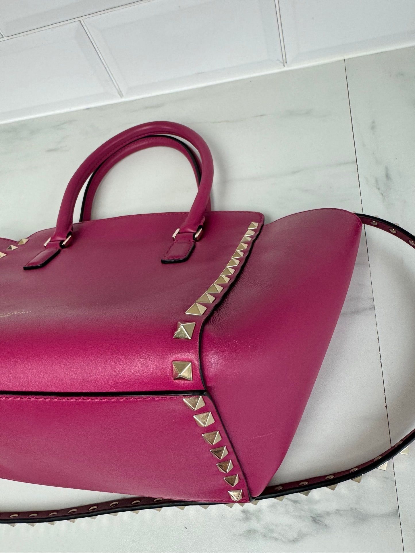 Valentino Rockstud Small Trapeze Tote - Magenta Pink