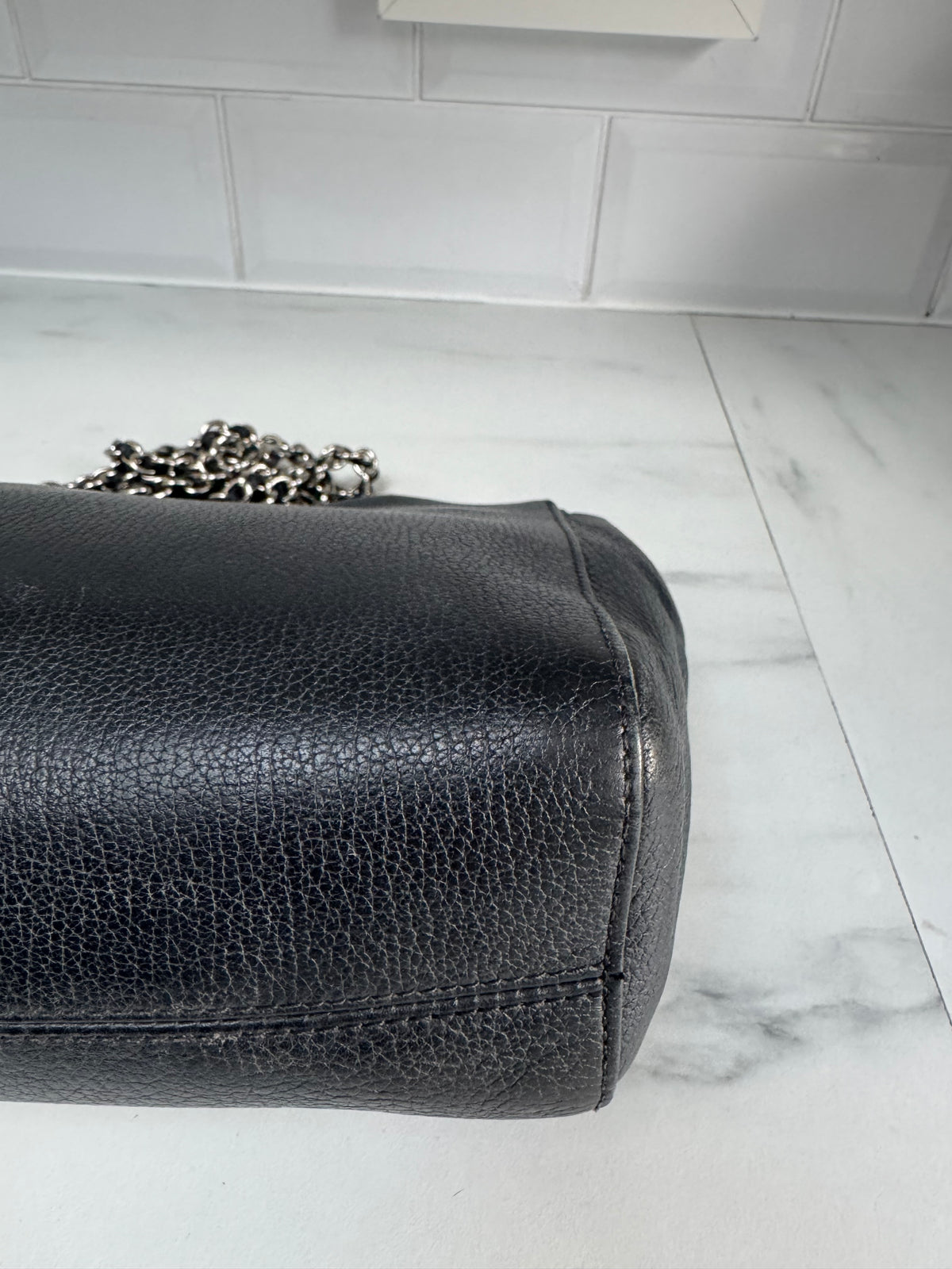 Mulberry Medium Lily - Black