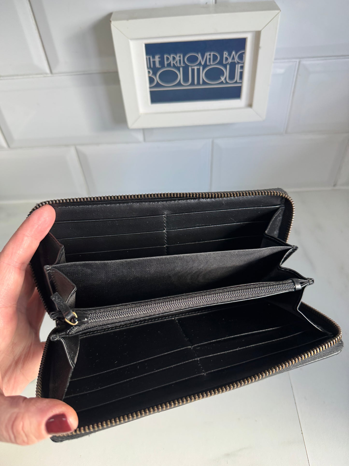 Gucci GG Marmont zip around Wallet - Black