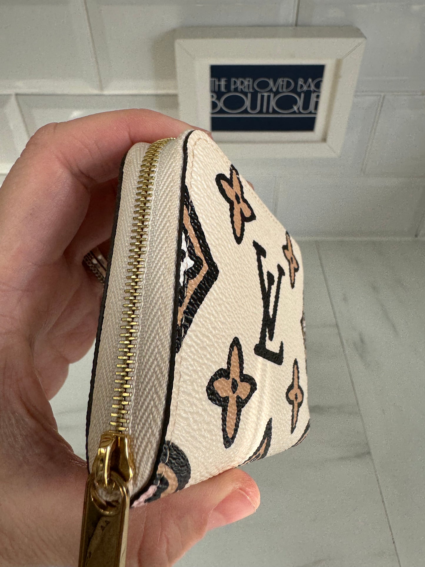 Louis Vuitton Limited Edition Giant Monogram Wild At Heart Zippy Coin Purse - Creme