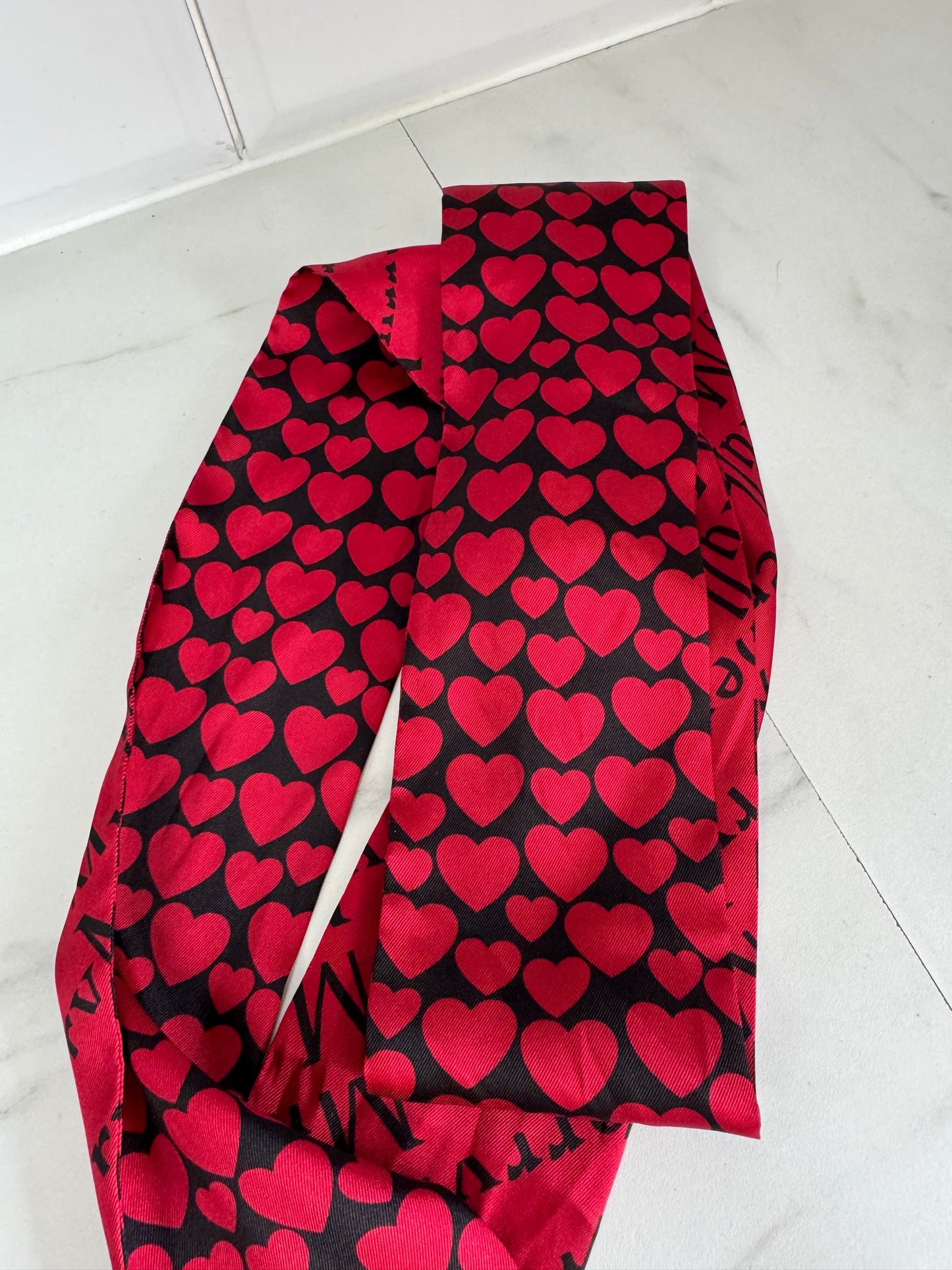 Mulberry Twilly - Black, Red and Pink