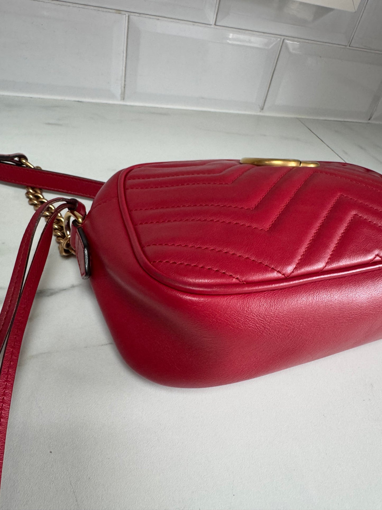 Gucci Marmont Small Shoulder Bag - Red