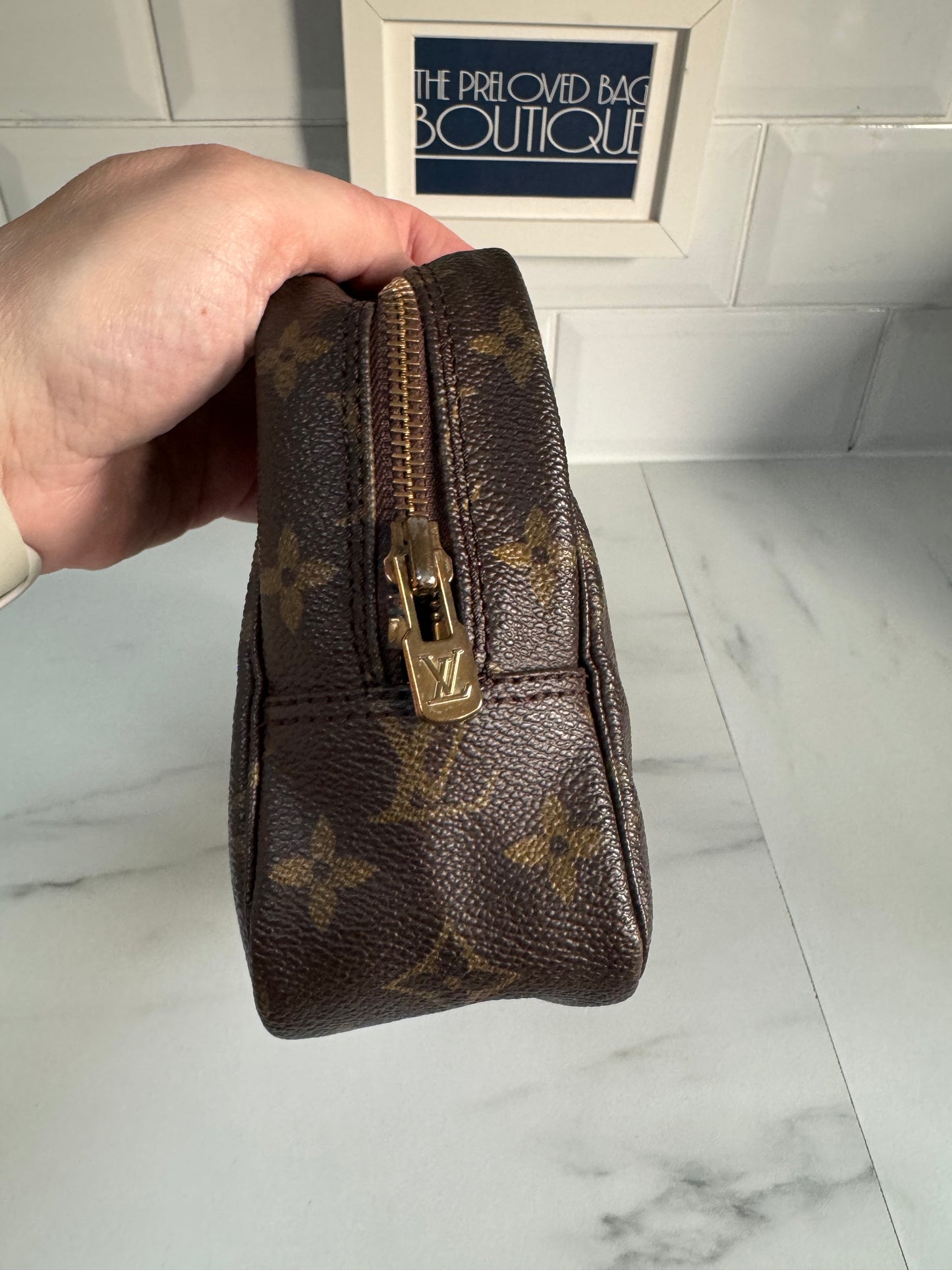 Louis Vuitton Trousse 23 - Monogram