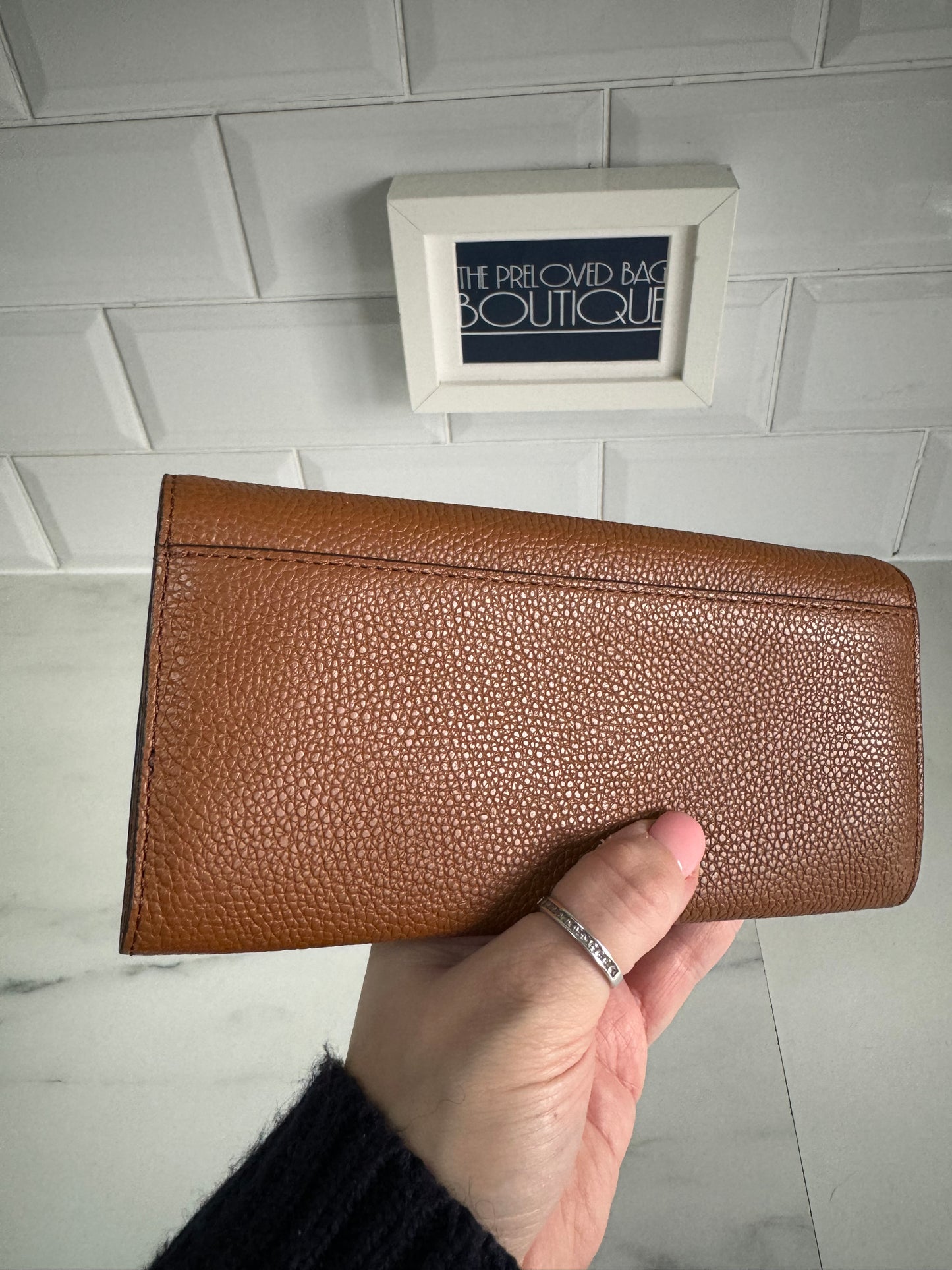 Michael Kors Wallet - Tan