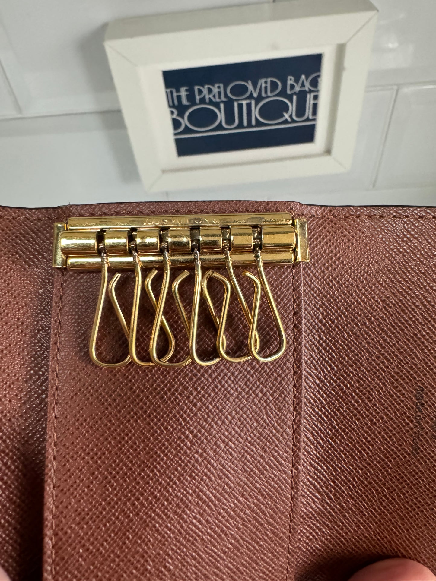 Louis Vuitton 6 Key Holder - Monogram (brown)