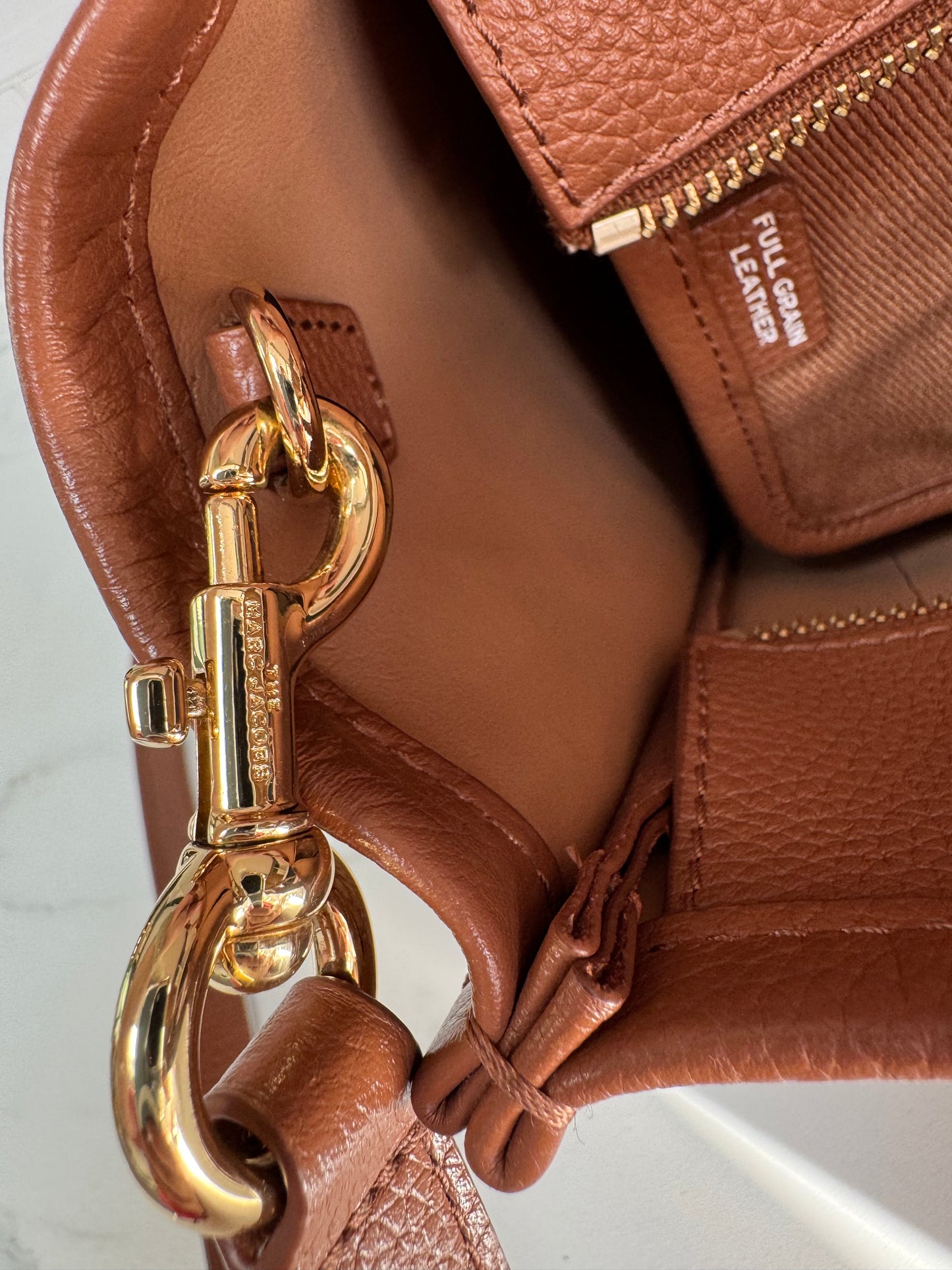 Marc Jacobs Small The Tote Bag - Argan Oil (Tan)